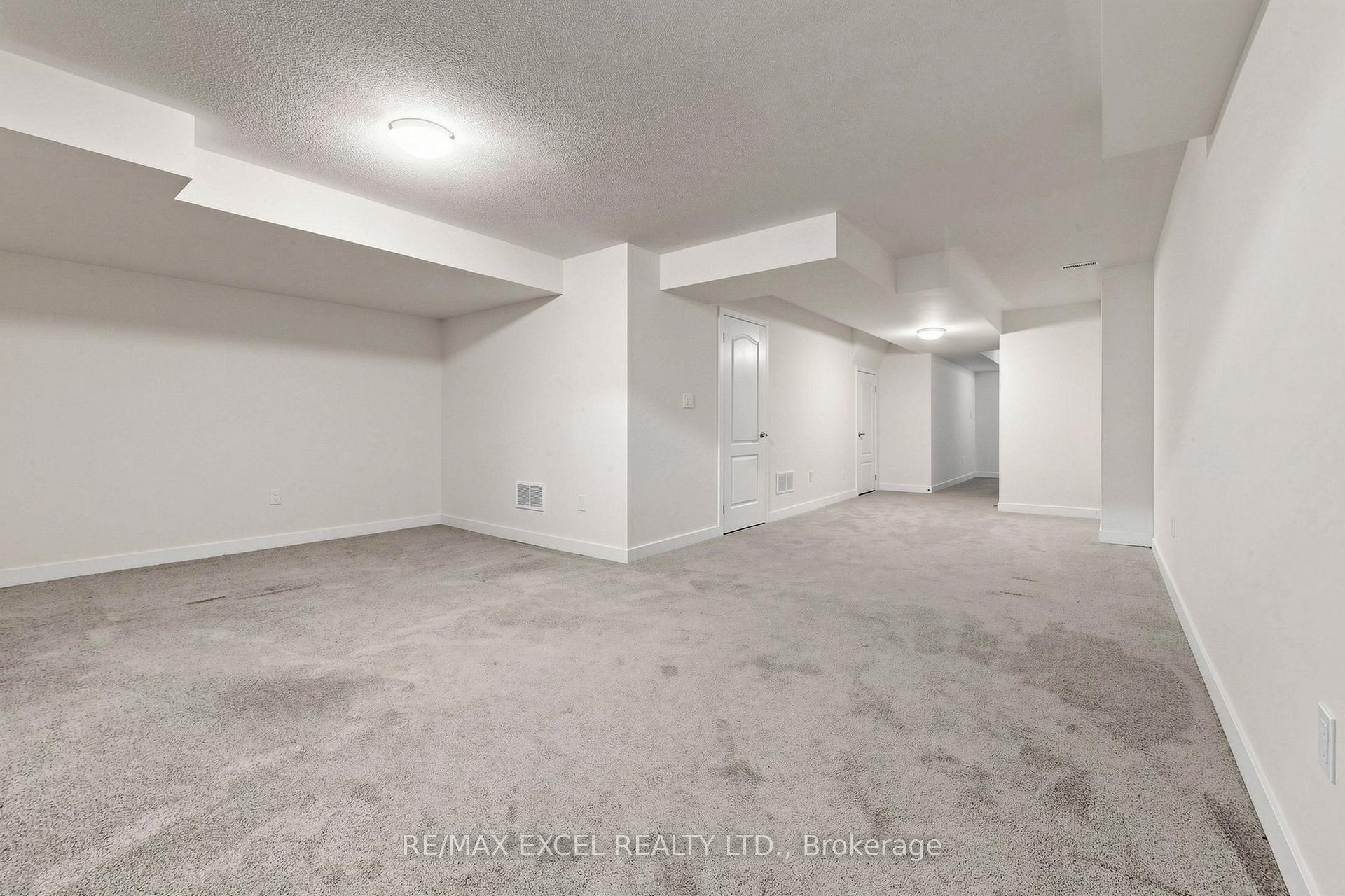 Photo 44 of 66 Mountainside Crescent, Whitby, Rolling Acres — HOMEH