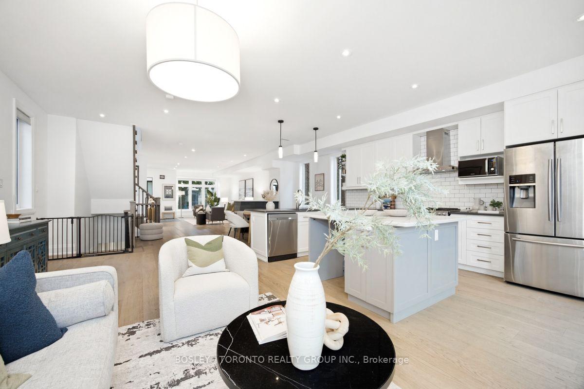 Photo 15 of 99 Cadorna Avenue, Toronto, East York — HOMEH