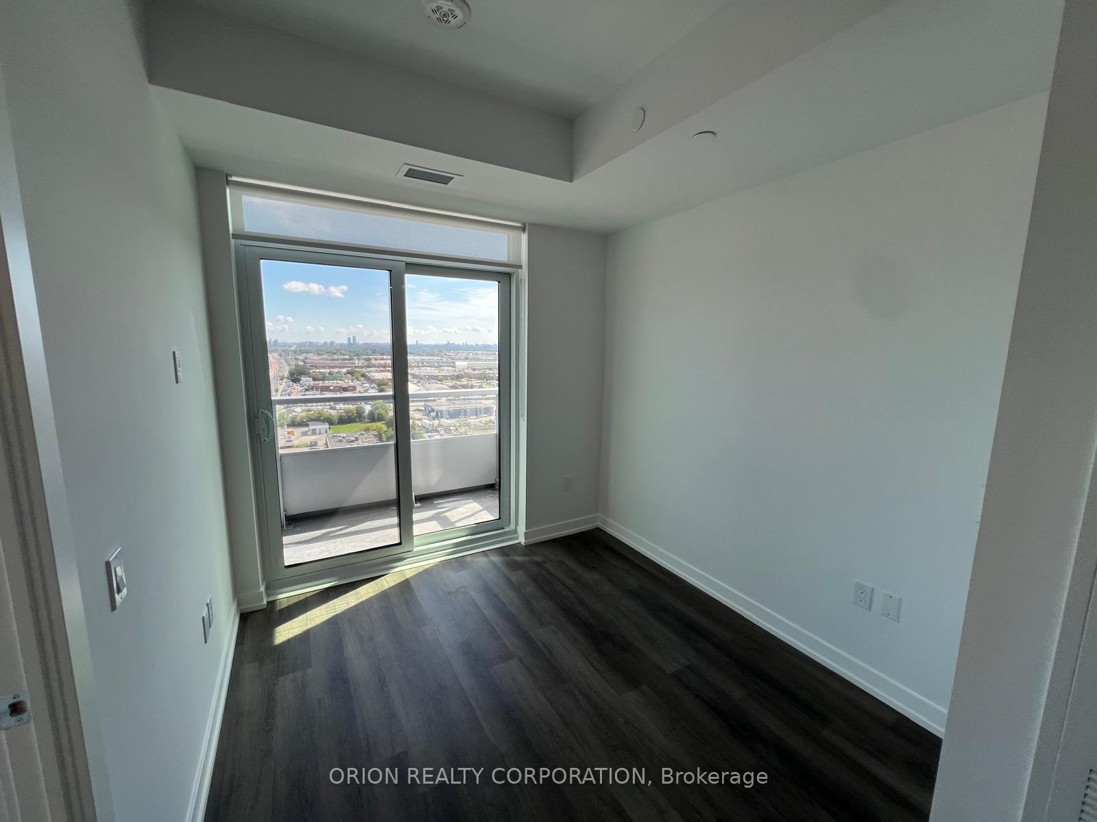 Photo 5 of Unit 1502, 5 Meadowdale Road, Vaughan, Vaughan Corporate Centre — HOMEH