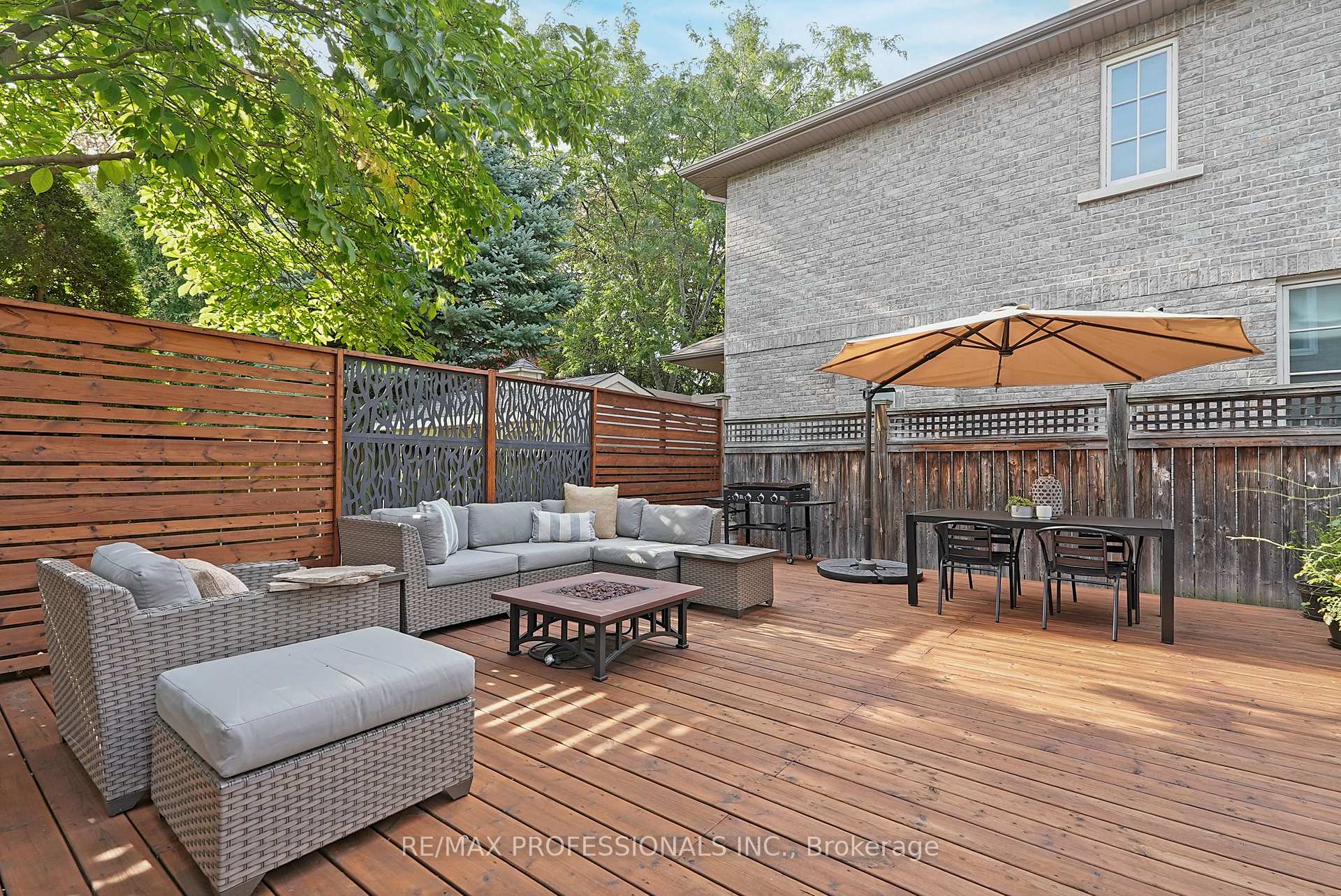 Photo 57 of 38 Ballacaine Drive, Etobicoke, Stonegate-Queensway — HOMEH