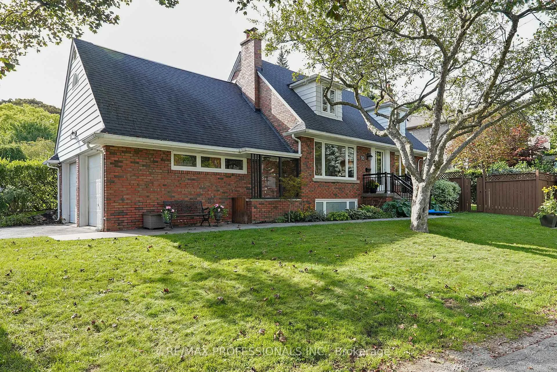 Photo 56 of 38 Ballacaine Drive, Etobicoke, Stonegate-Queensway — HOMEH