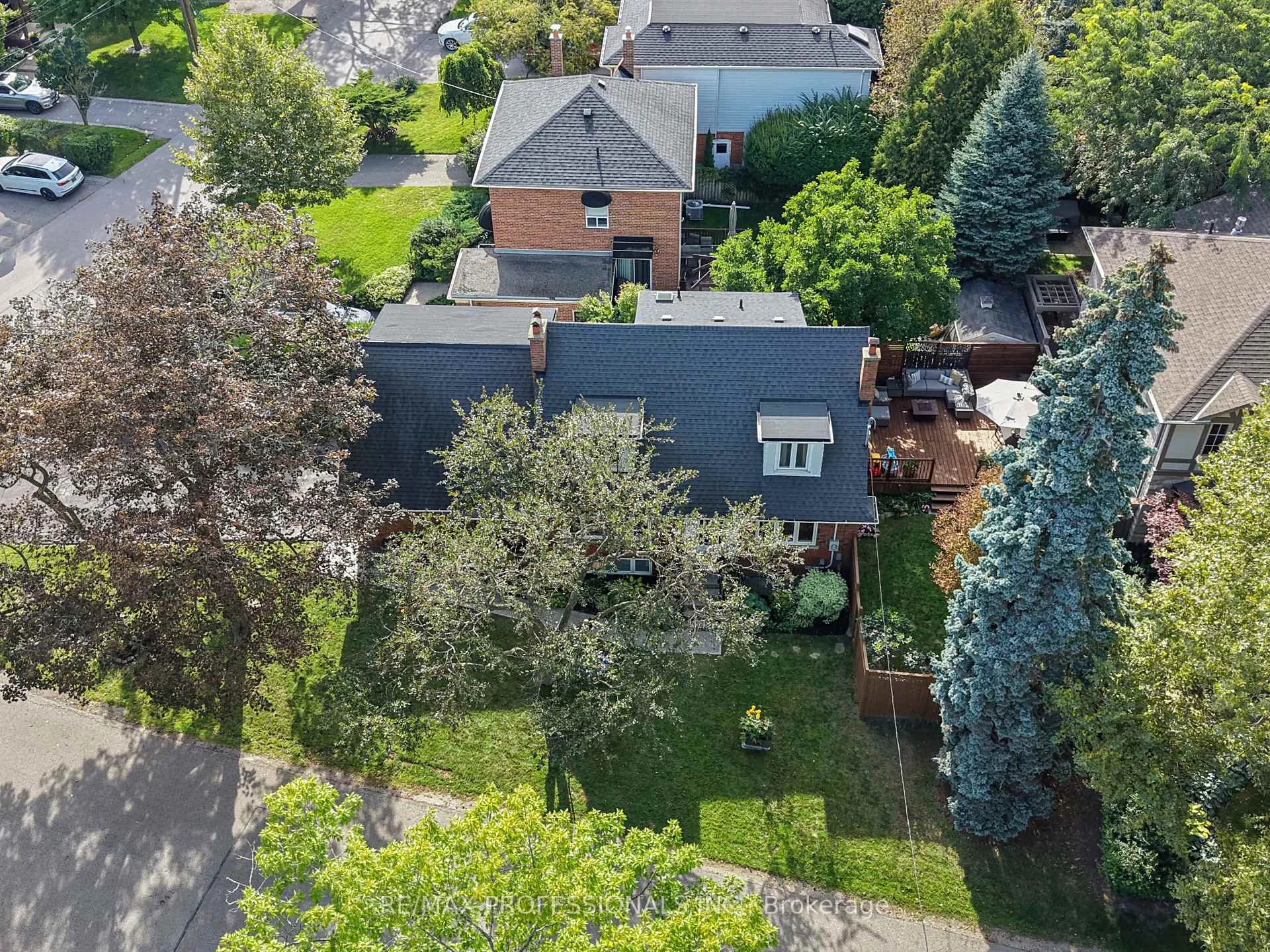 Photo 79 of 38 Ballacaine Drive, Etobicoke, Stonegate-Queensway — HOMEH