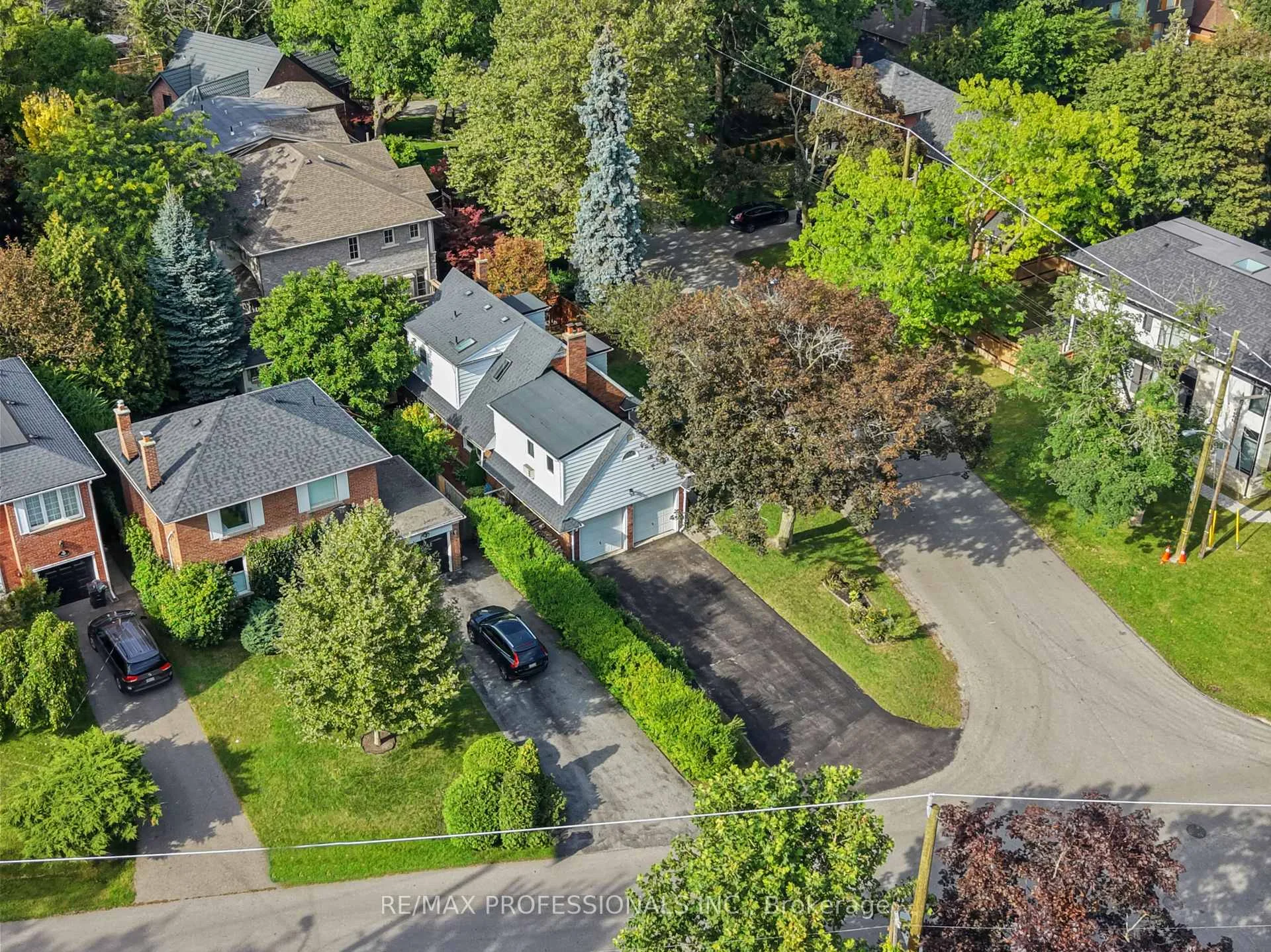 Photo 80 of 38 Ballacaine Drive, Etobicoke, Stonegate-Queensway — HOMEH