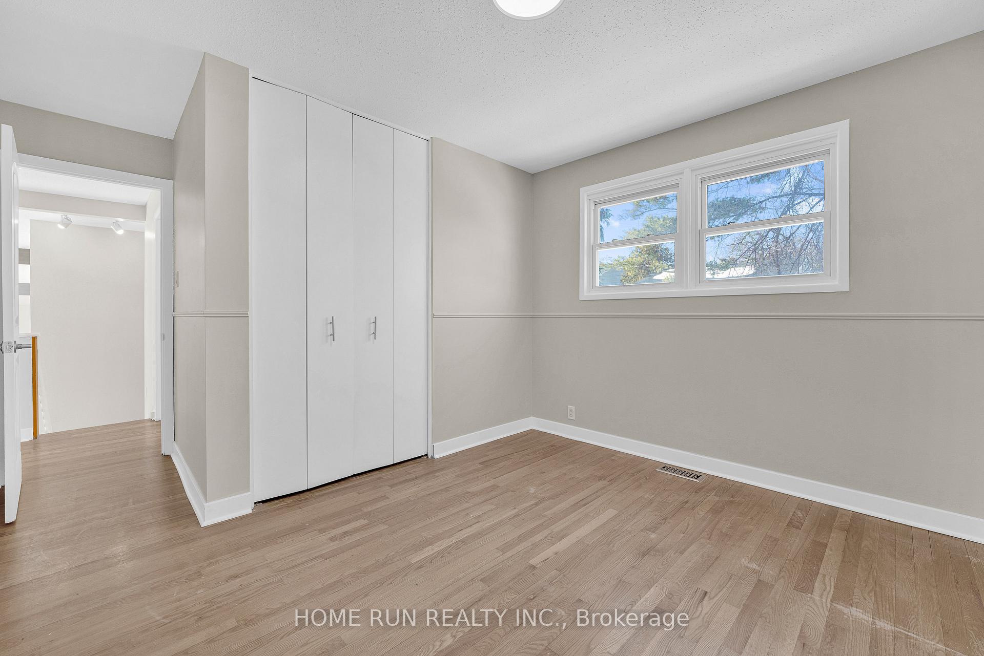 Photo 32 of 1259 Meadowlands Drive E, Ottawa, City View/Skyline/Fisher Heights/Parkwood Hills — HOMEH