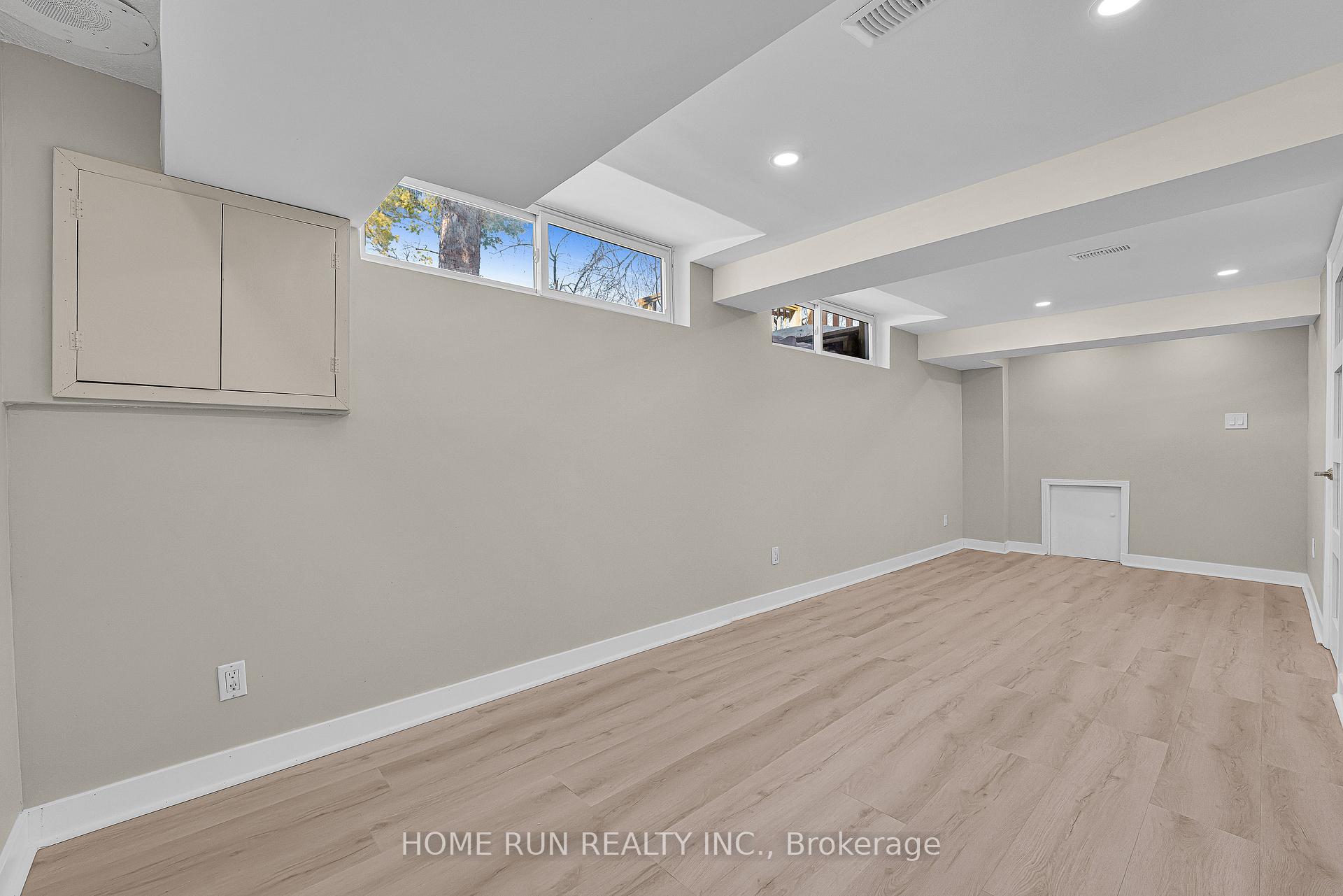 Photo 40 of 1259 Meadowlands Drive E, Ottawa, City View/Skyline/Fisher Heights/Parkwood Hills — HOMEH