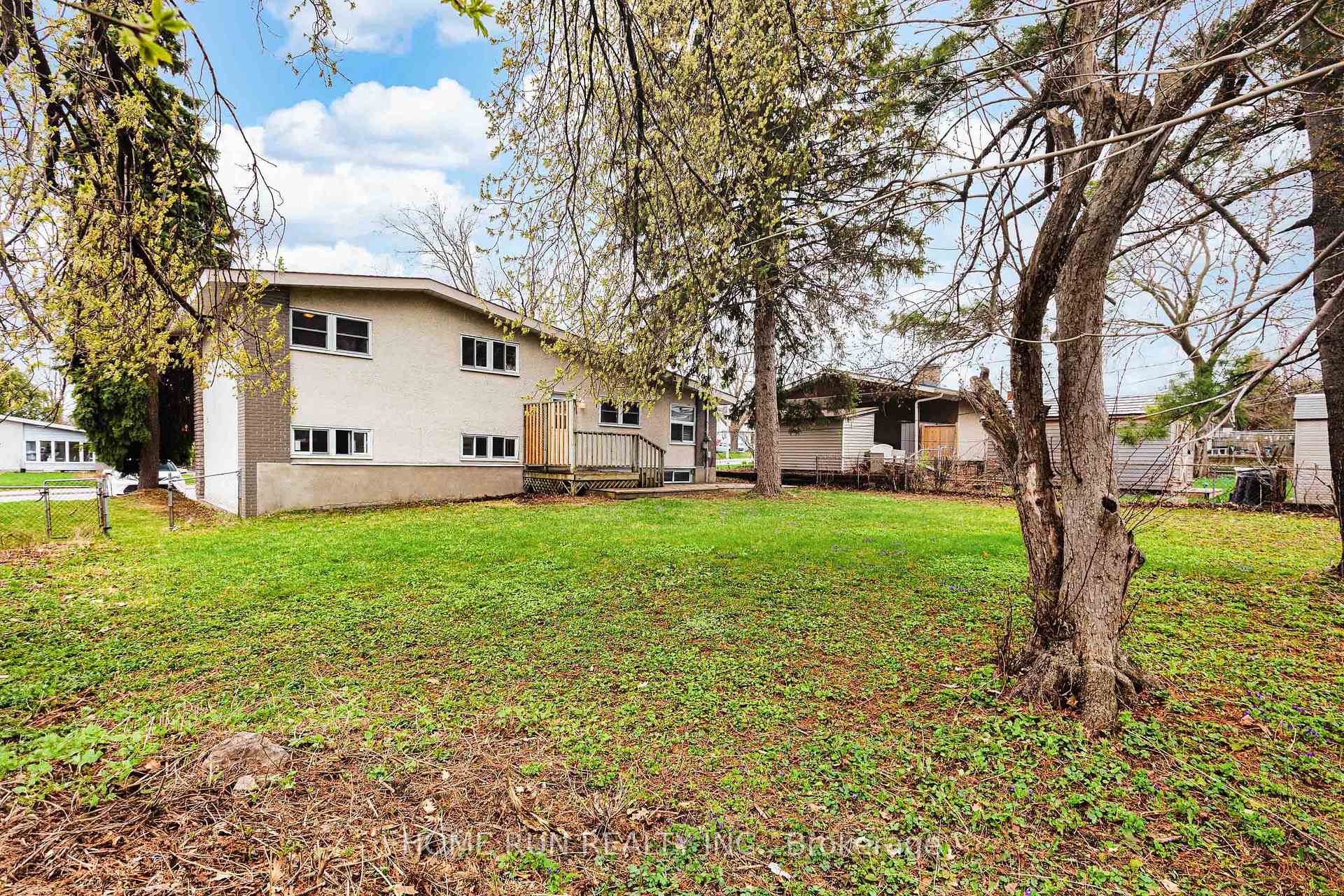 Photo 44 of 1259 Meadowlands Drive E, Ottawa, City View/Skyline/Fisher Heights/Parkwood Hills — HOMEH