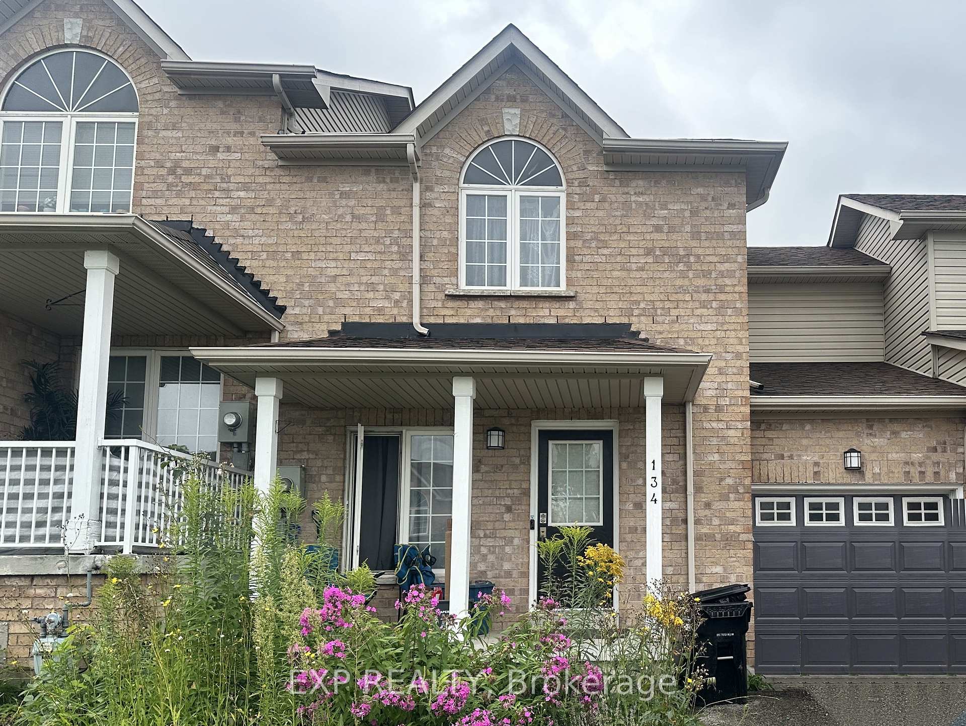 Photo 2 of 134 Trevino Circle, Barrie, East Bayfield — HOMEH