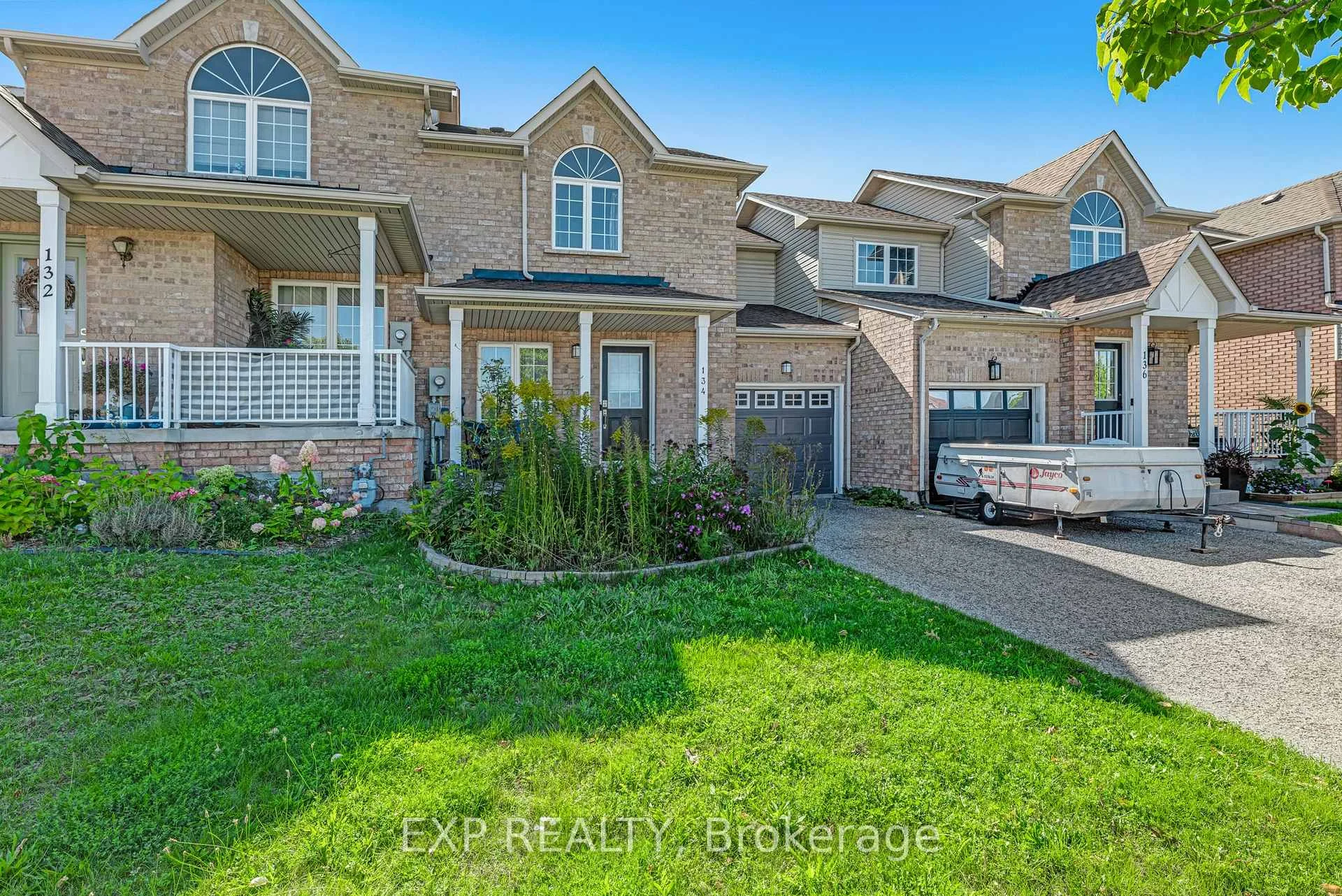 Photo 3 of 134 Trevino Circle, Barrie, East Bayfield — HOMEH