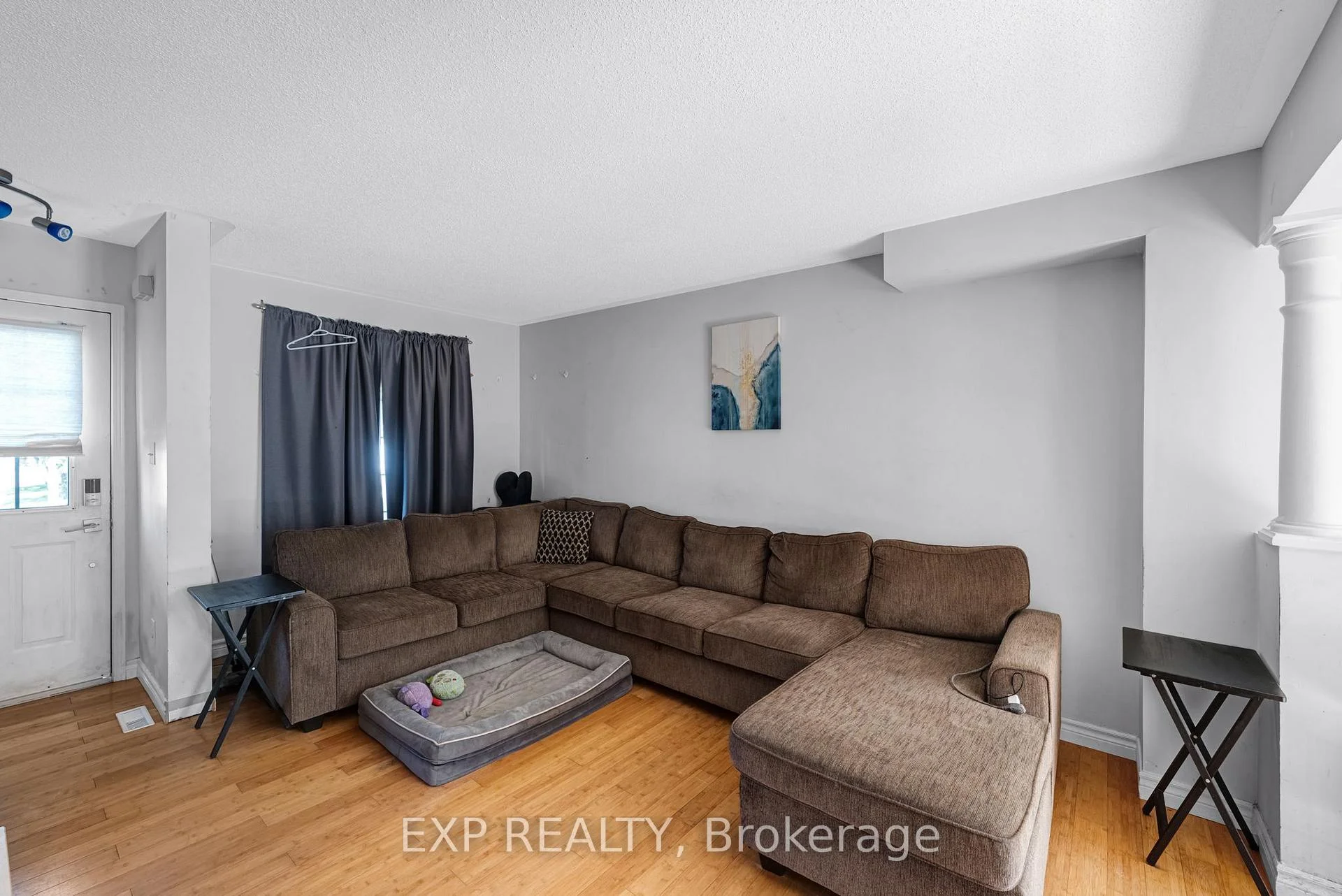 Photo 7 of 134 Trevino Circle, Barrie, East Bayfield — HOMEH