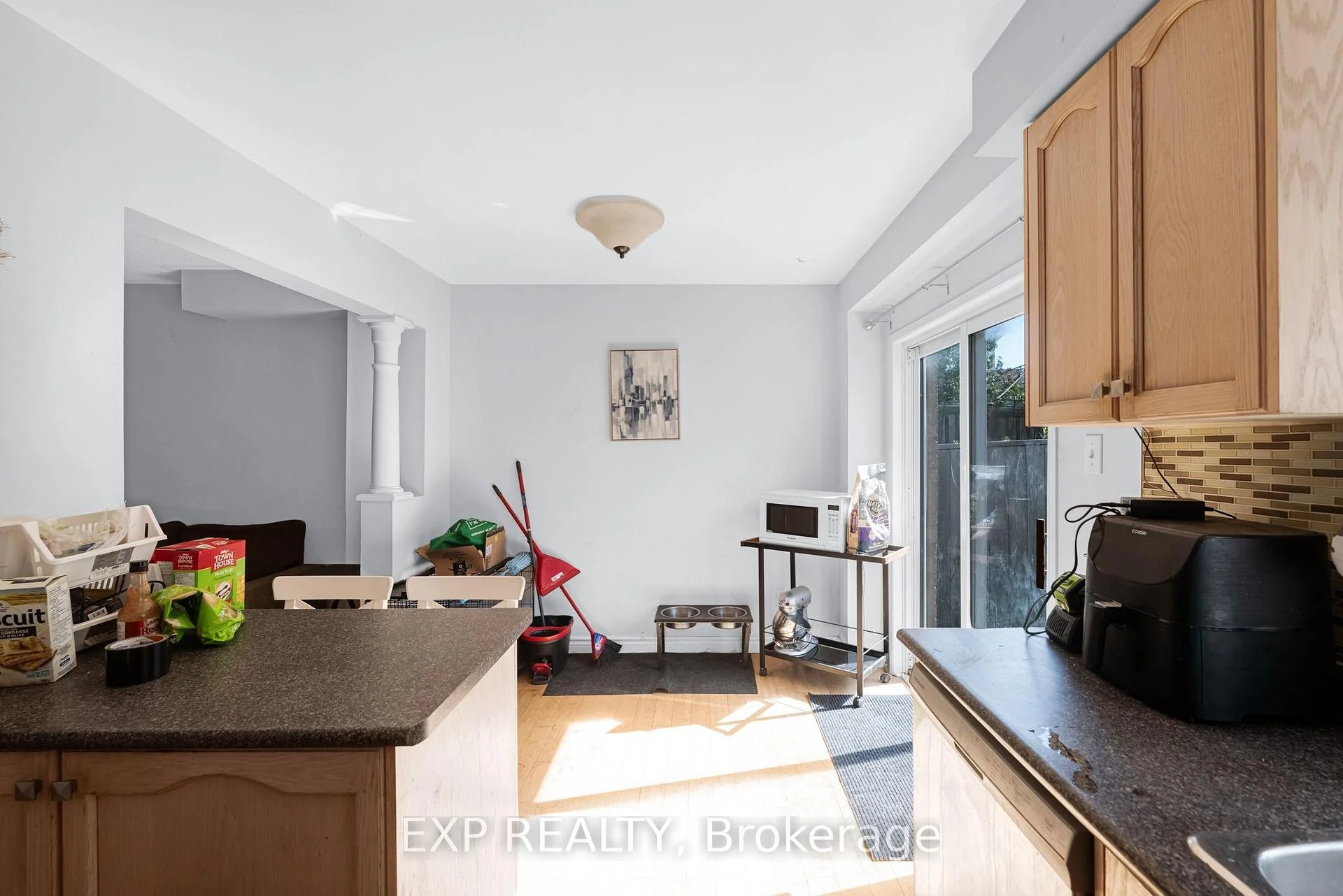 Photo 14 of 134 Trevino Circle, Barrie, East Bayfield — HOMEH
