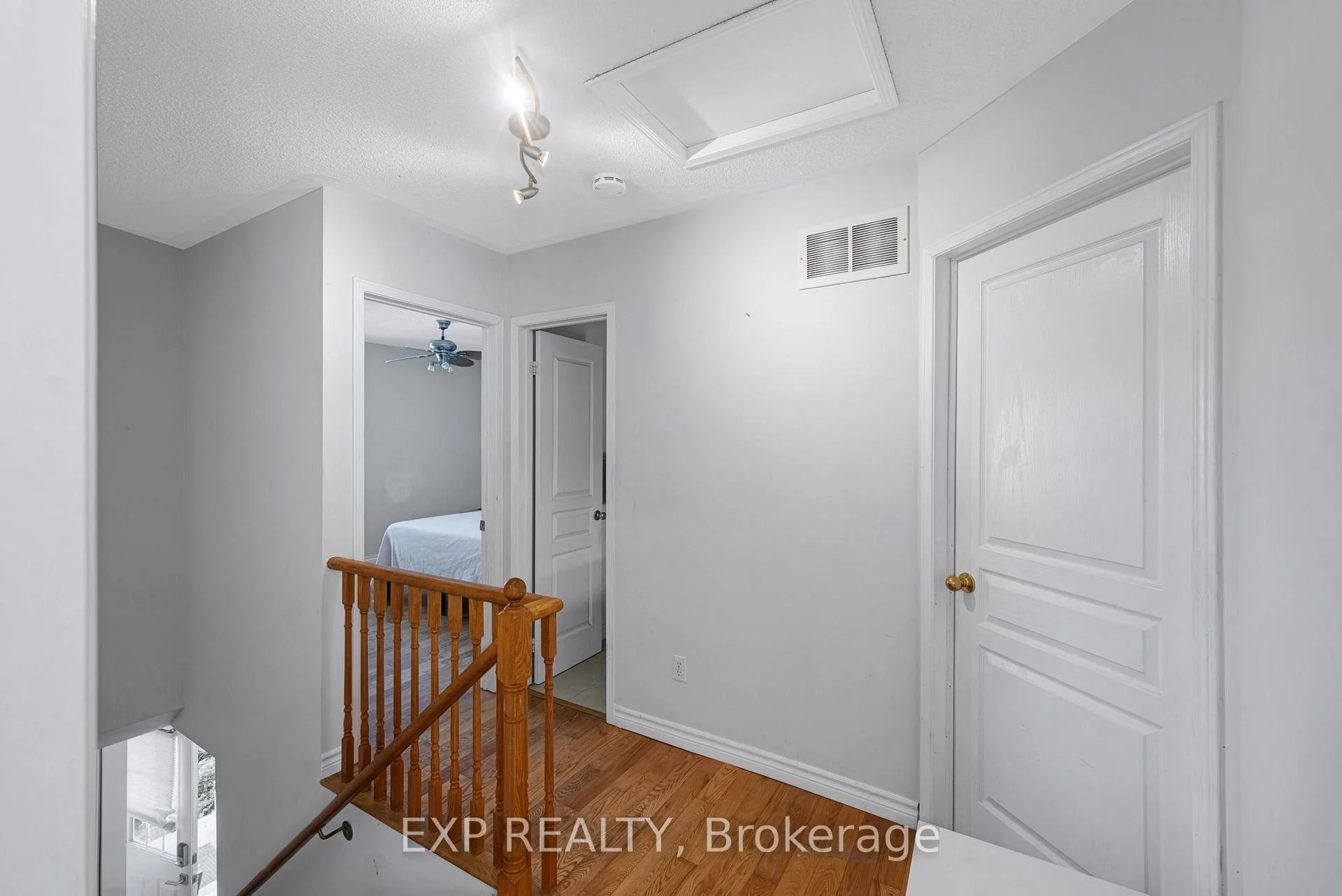 Photo 19 of 134 Trevino Circle, Barrie, East Bayfield — HOMEH