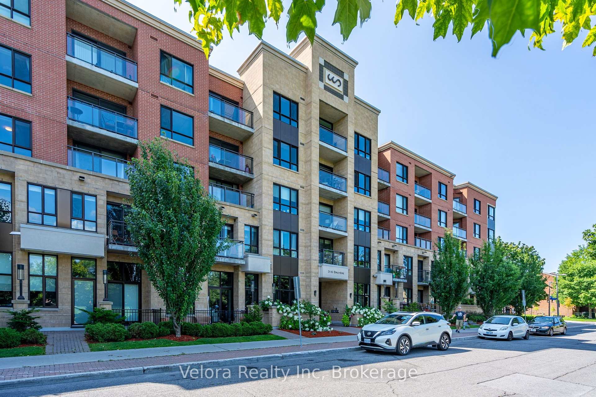 Front of Unit 220, 316 Bruyere Street