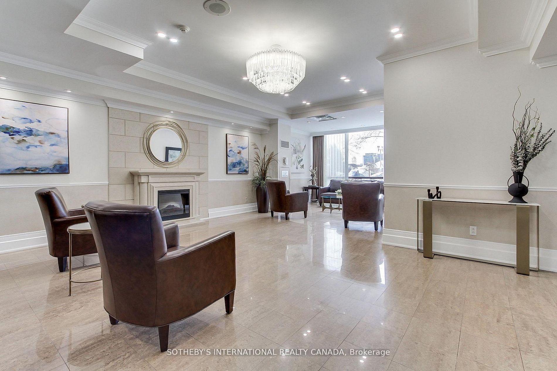 Photo 2 of Unit 301, 40 Harding Boulevard W, Richmond Hill, Harding — HOMEH