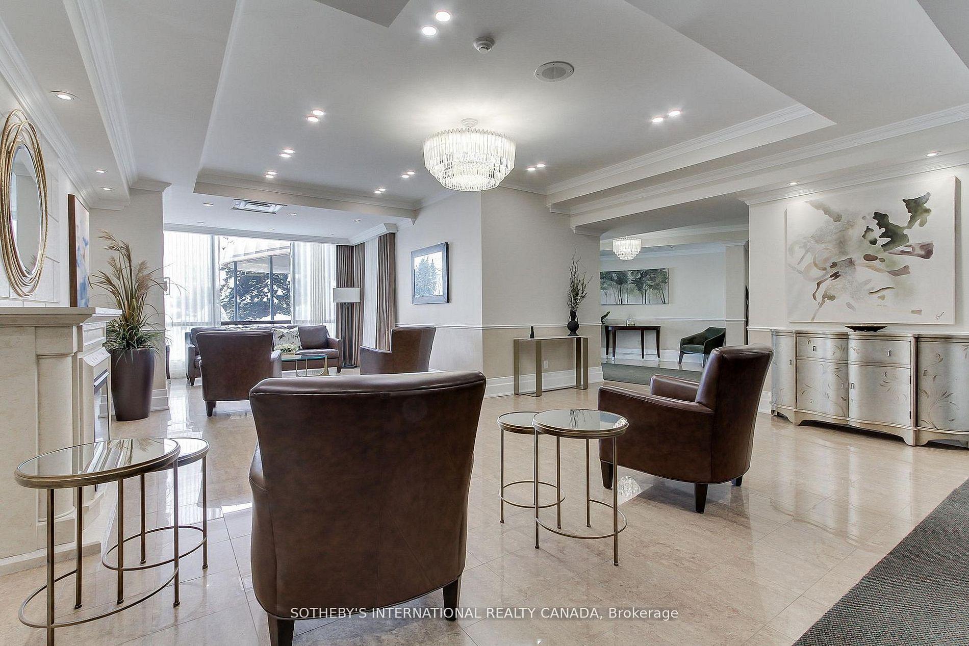 Photo 3 of Unit 301, 40 Harding Boulevard W, Richmond Hill, Harding — HOMEH