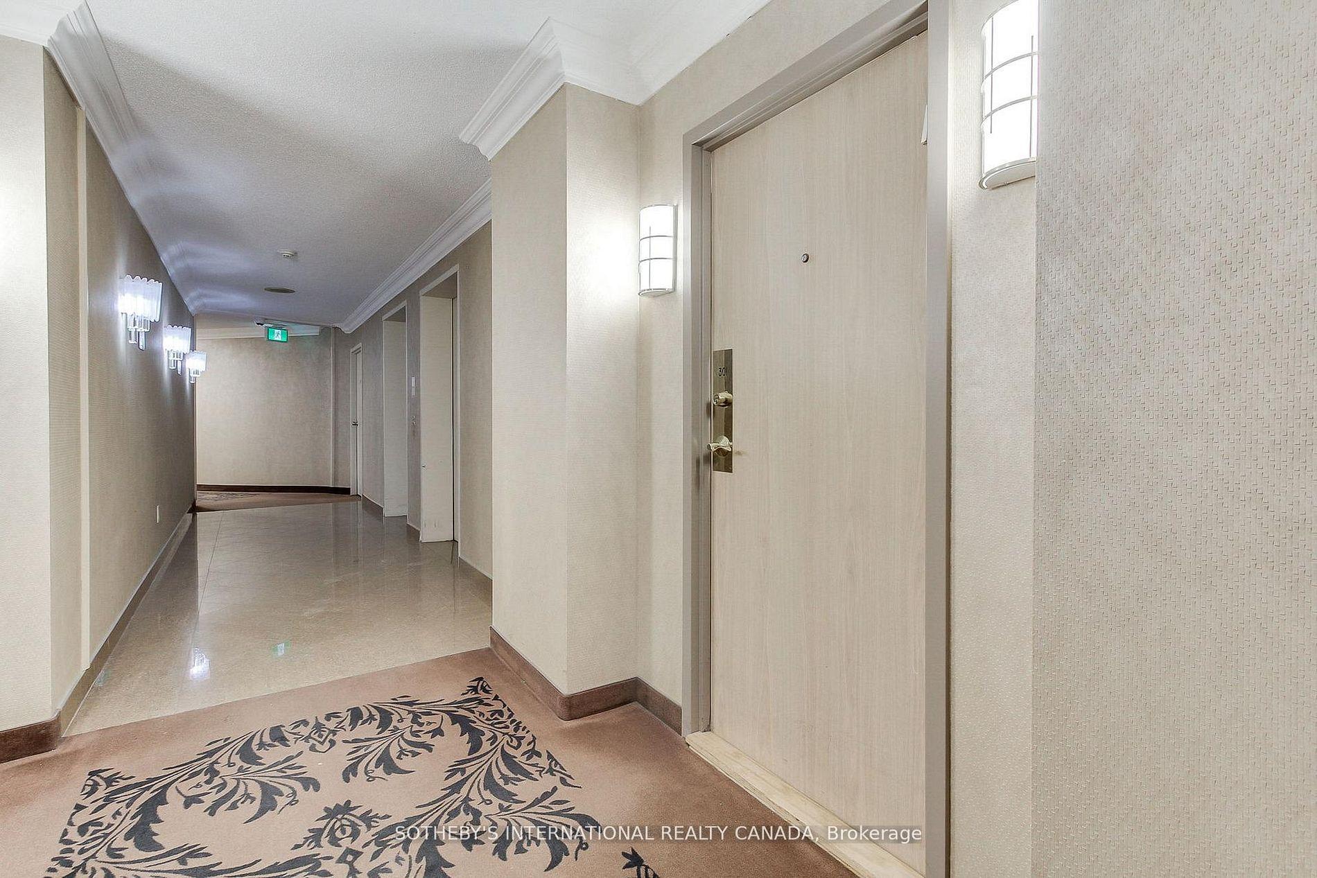 Photo 4 of Unit 301, 40 Harding Boulevard W, Richmond Hill, Harding — HOMEH