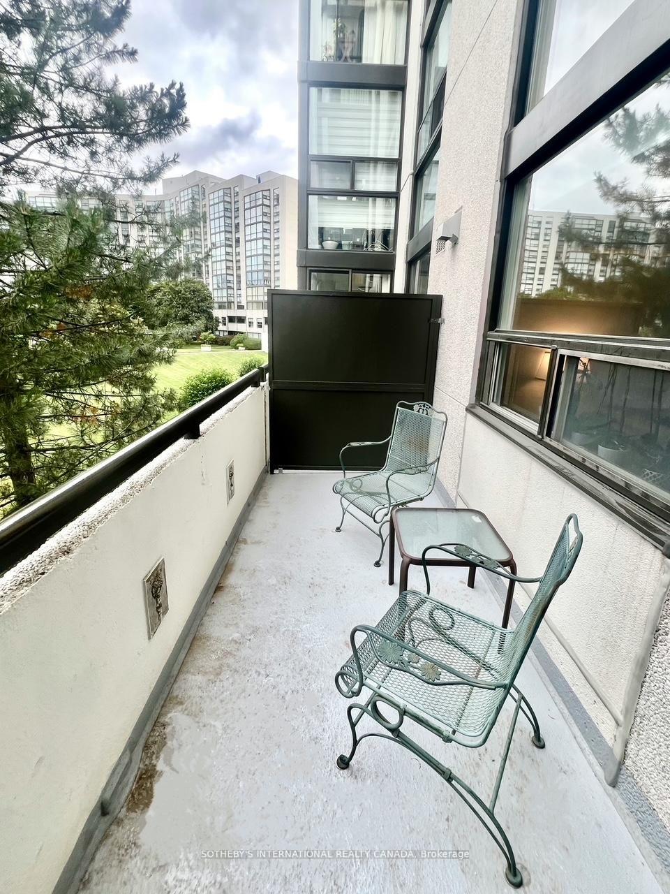 Photo 19 of Unit 301, 40 Harding Boulevard W, Richmond Hill, Harding — HOMEH