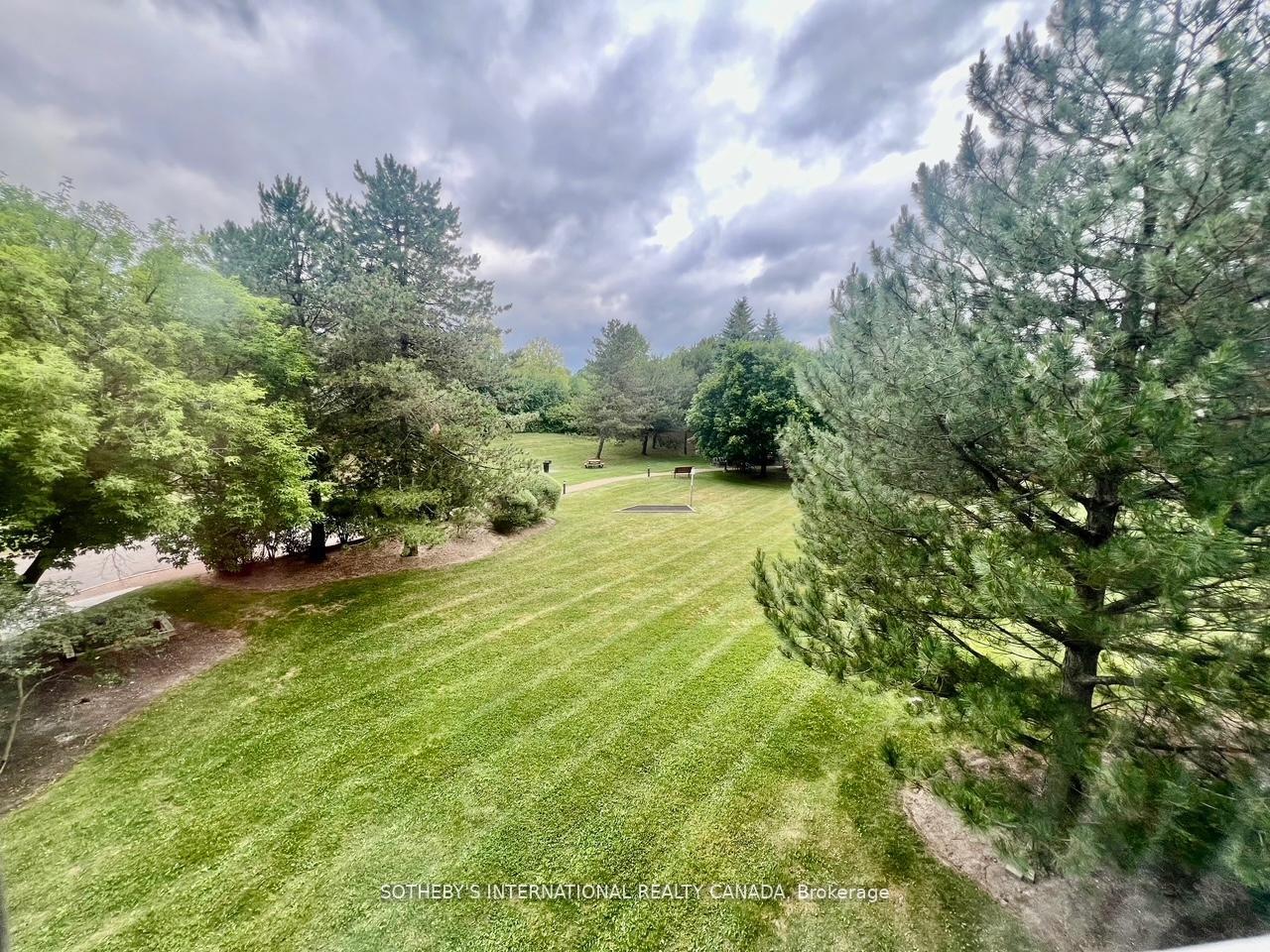 Photo 20 of Unit 301, 40 Harding Boulevard W, Richmond Hill, Harding — HOMEH