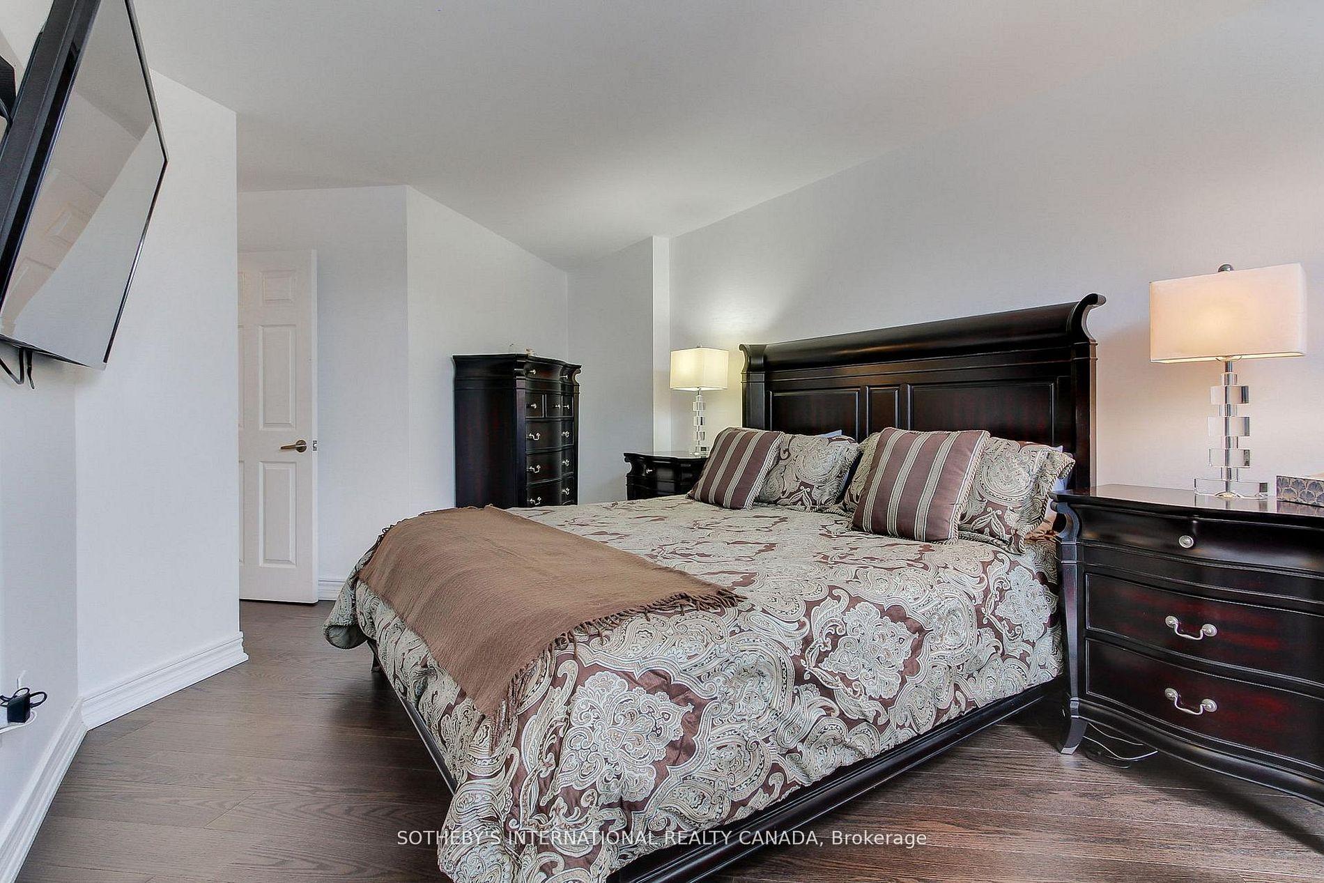 Photo 22 of Unit 301, 40 Harding Boulevard W, Richmond Hill, Harding — HOMEH