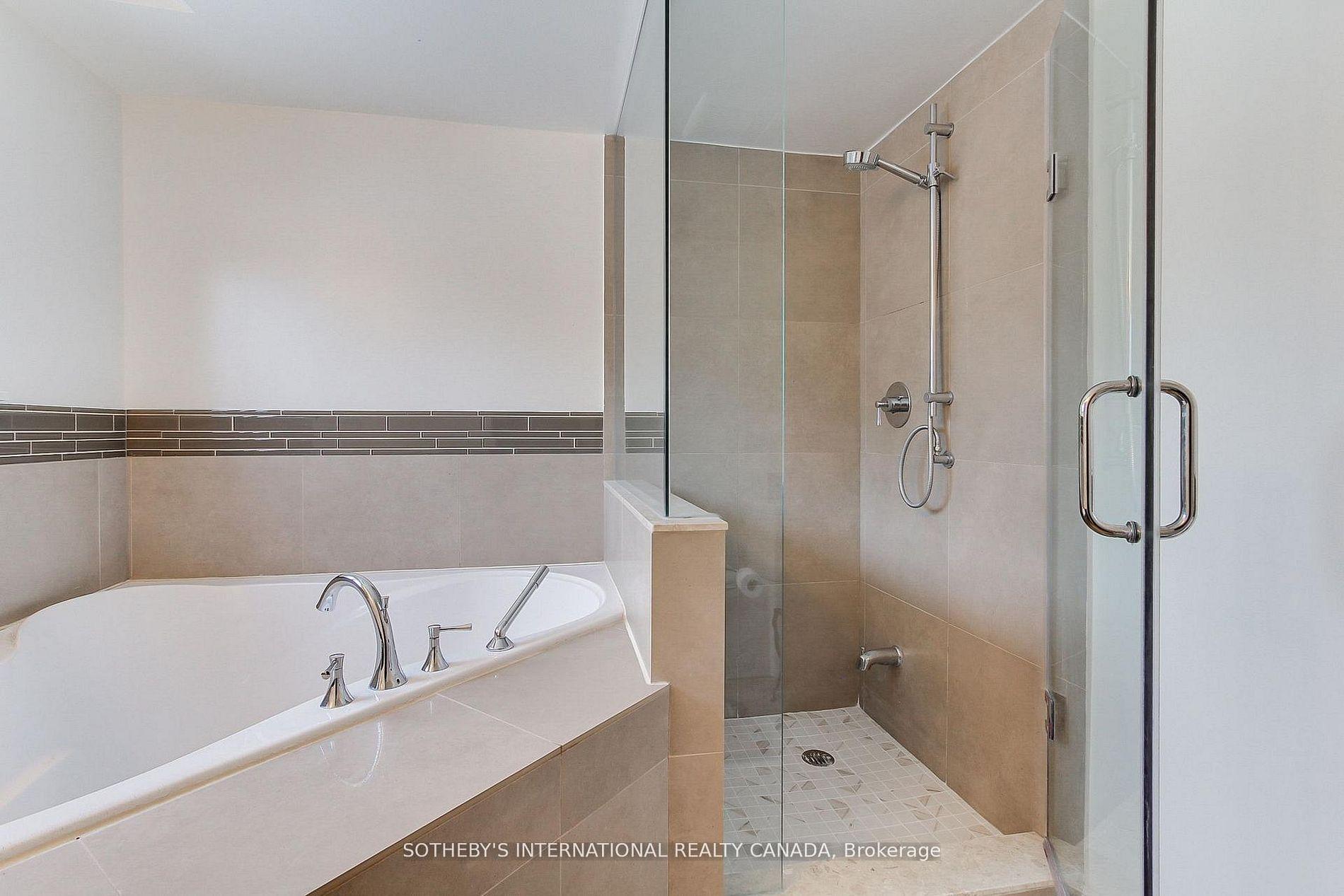Photo 27 of Unit 301, 40 Harding Boulevard W, Richmond Hill, Harding — HOMEH