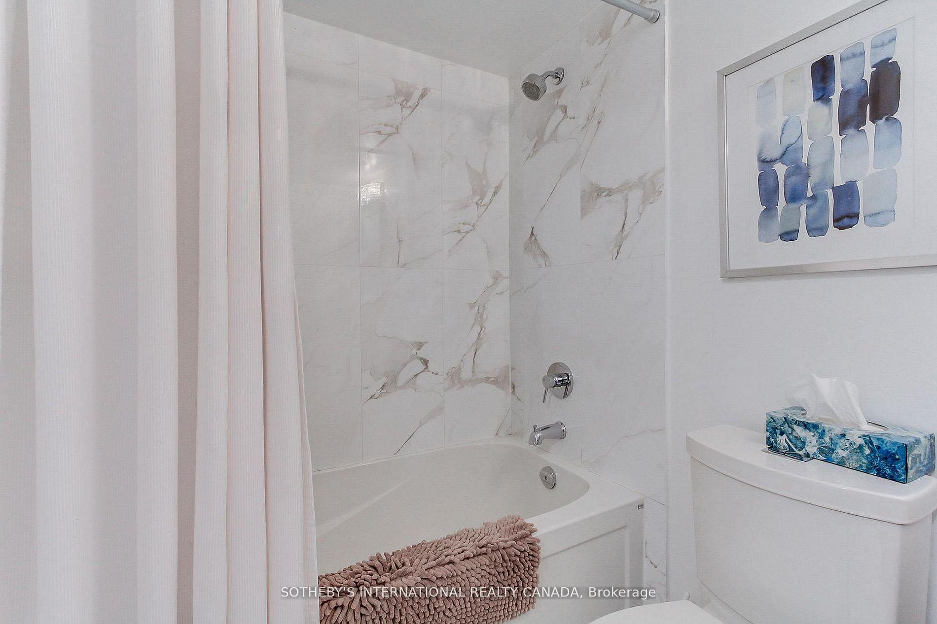 Photo 31 of Unit 301, 40 Harding Boulevard W, Richmond Hill, Harding — HOMEH