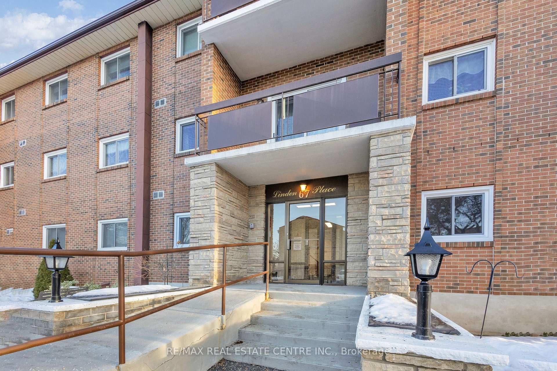 Photo 1 of Unit 202, 67 Breckenridge Drive, Kitchener, Heritage Park - Kitchener — HOMEH