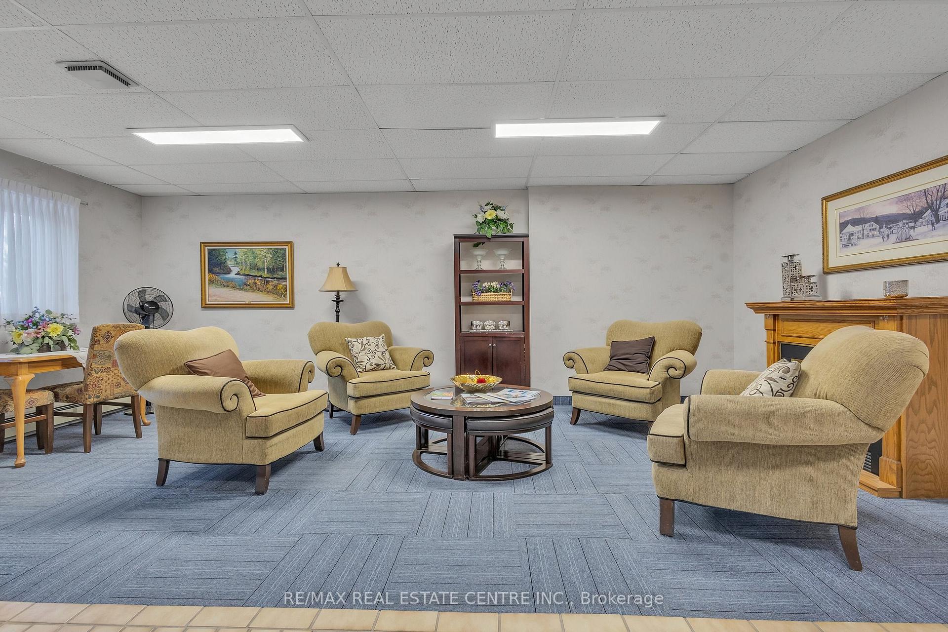 Photo 4 of Unit 202, 67 Breckenridge Drive, Kitchener, Heritage Park - Kitchener — HOMEH