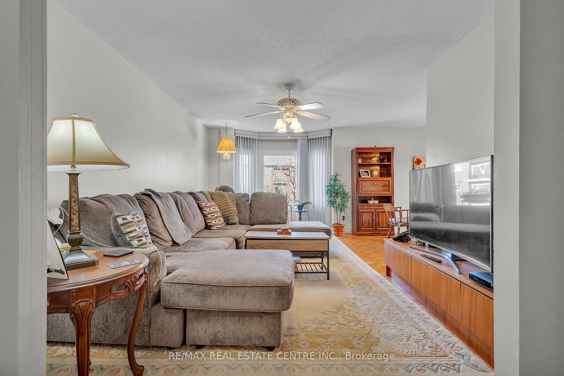 Photo 8 of Unit 202, 67 Breckenridge Drive, Kitchener, Heritage Park - Kitchener — HOMEH