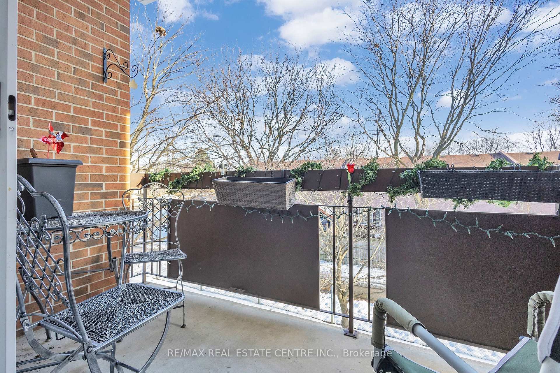 Photo 11 of Unit 202, 67 Breckenridge Drive, Kitchener, Heritage Park - Kitchener — HOMEH