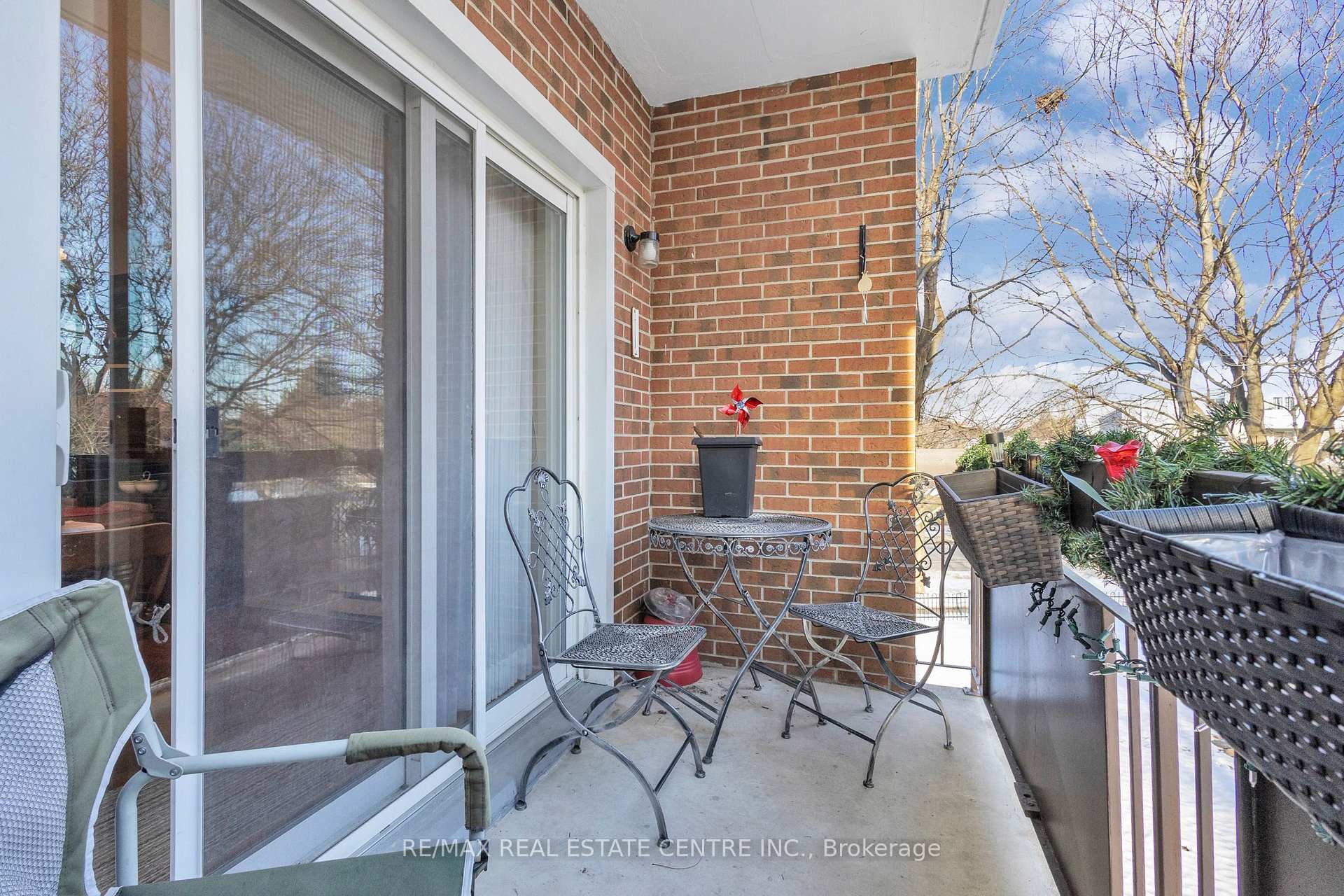 Photo 12 of Unit 202, 67 Breckenridge Drive, Kitchener, Heritage Park - Kitchener — HOMEH