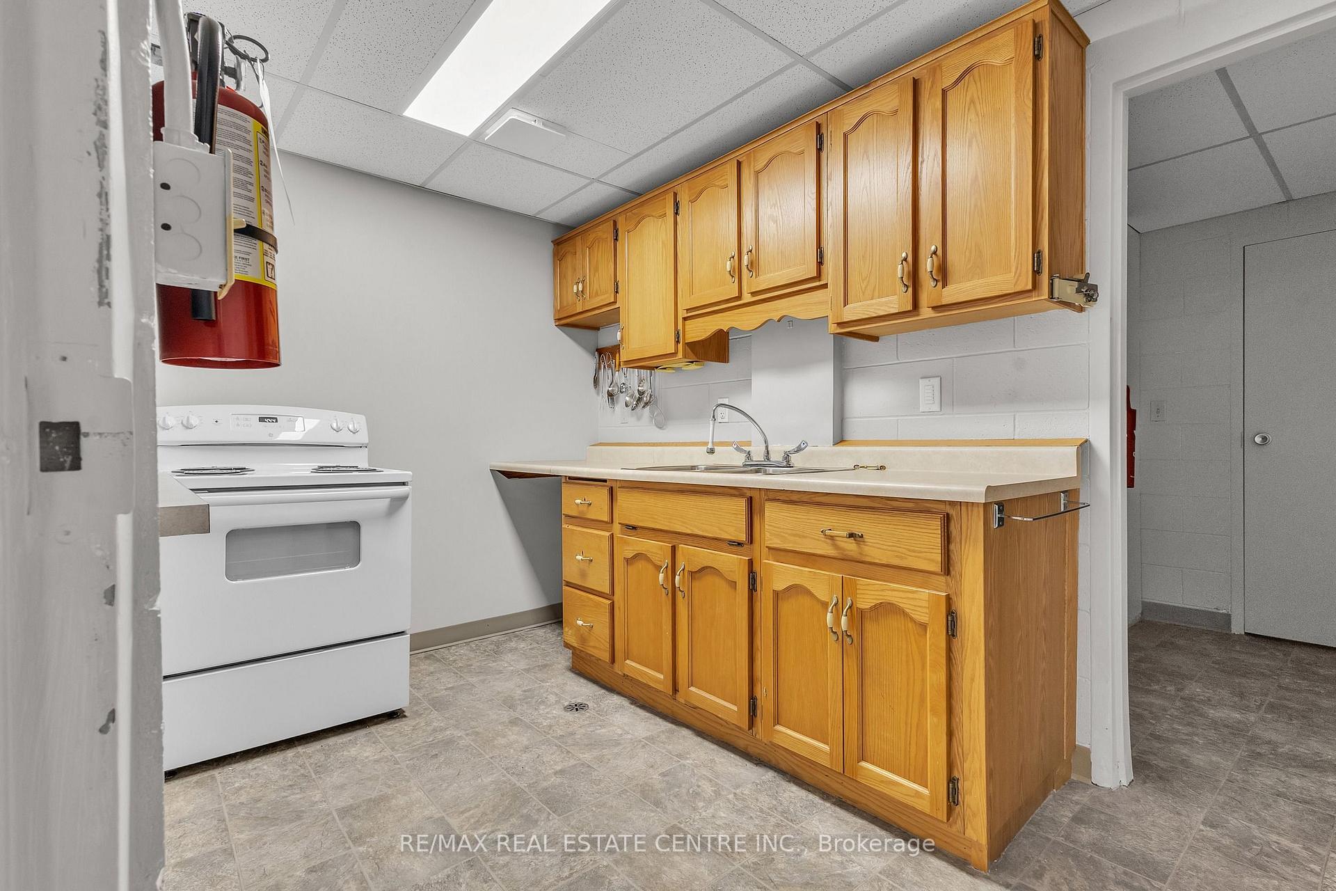 Photo 33 of Unit 202, 67 Breckenridge Drive, Kitchener, Heritage Park - Kitchener — HOMEH