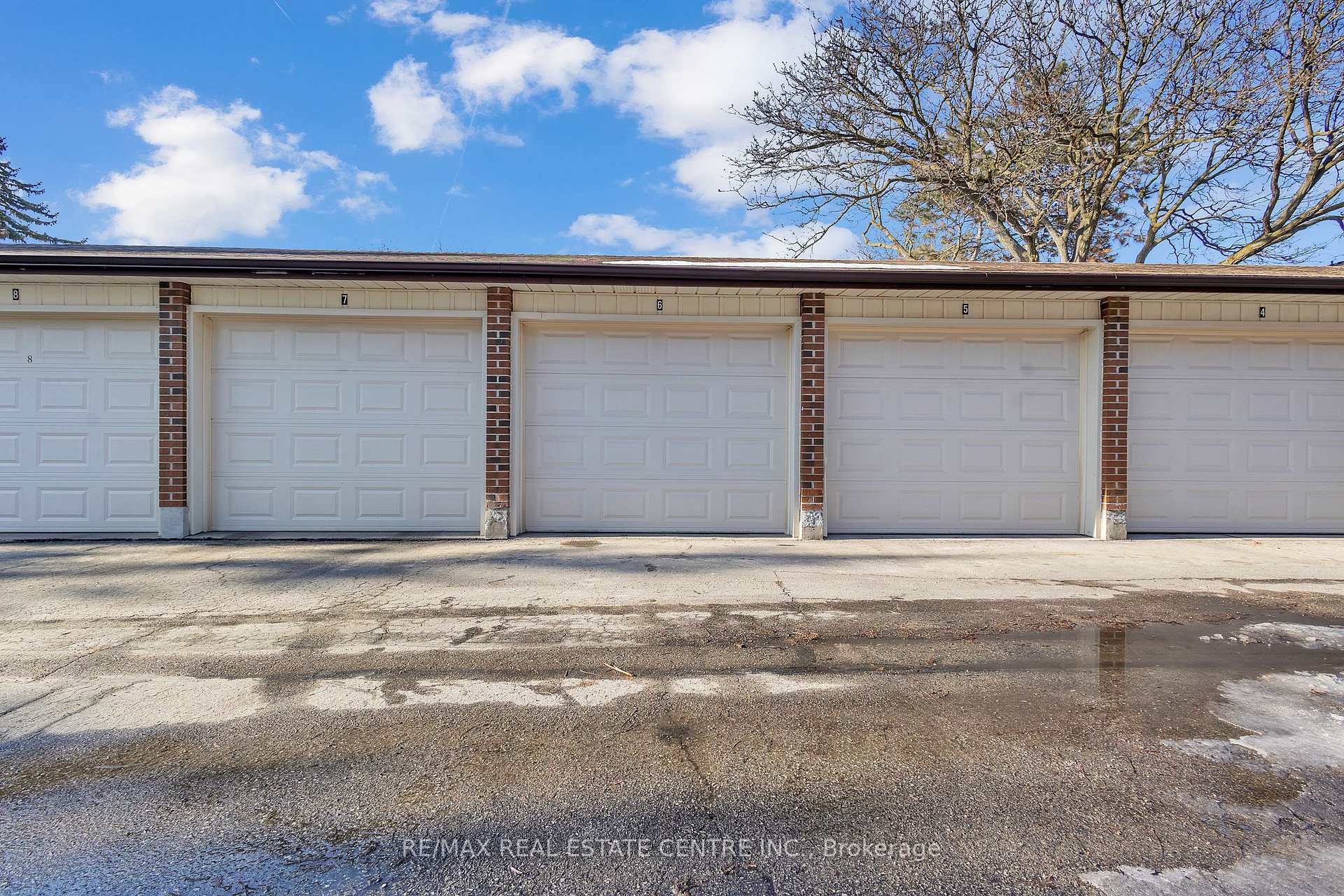 Photo 36 of Unit 202, 67 Breckenridge Drive, Kitchener, Heritage Park - Kitchener — HOMEH
