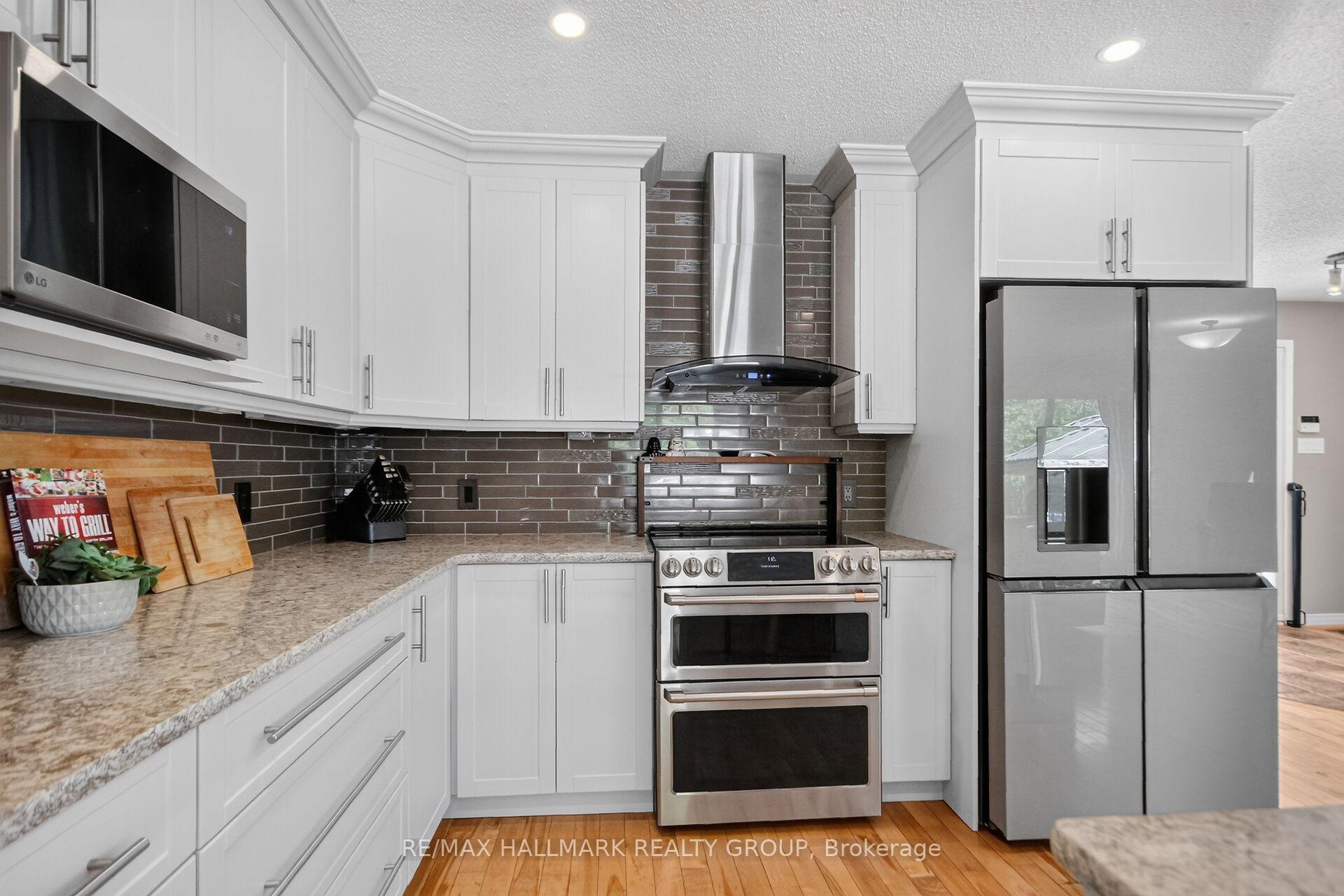 Photo 6 of 8251 Ranita Crescent, Ottawa, Osgoode Twp North of Reg Rd 6 — HOMEH
