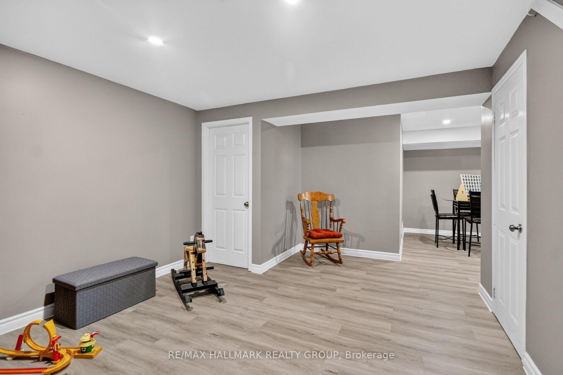 Photo 34 of 8251 Ranita Crescent, Ottawa, Osgoode Twp North of Reg Rd 6 — HOMEH
