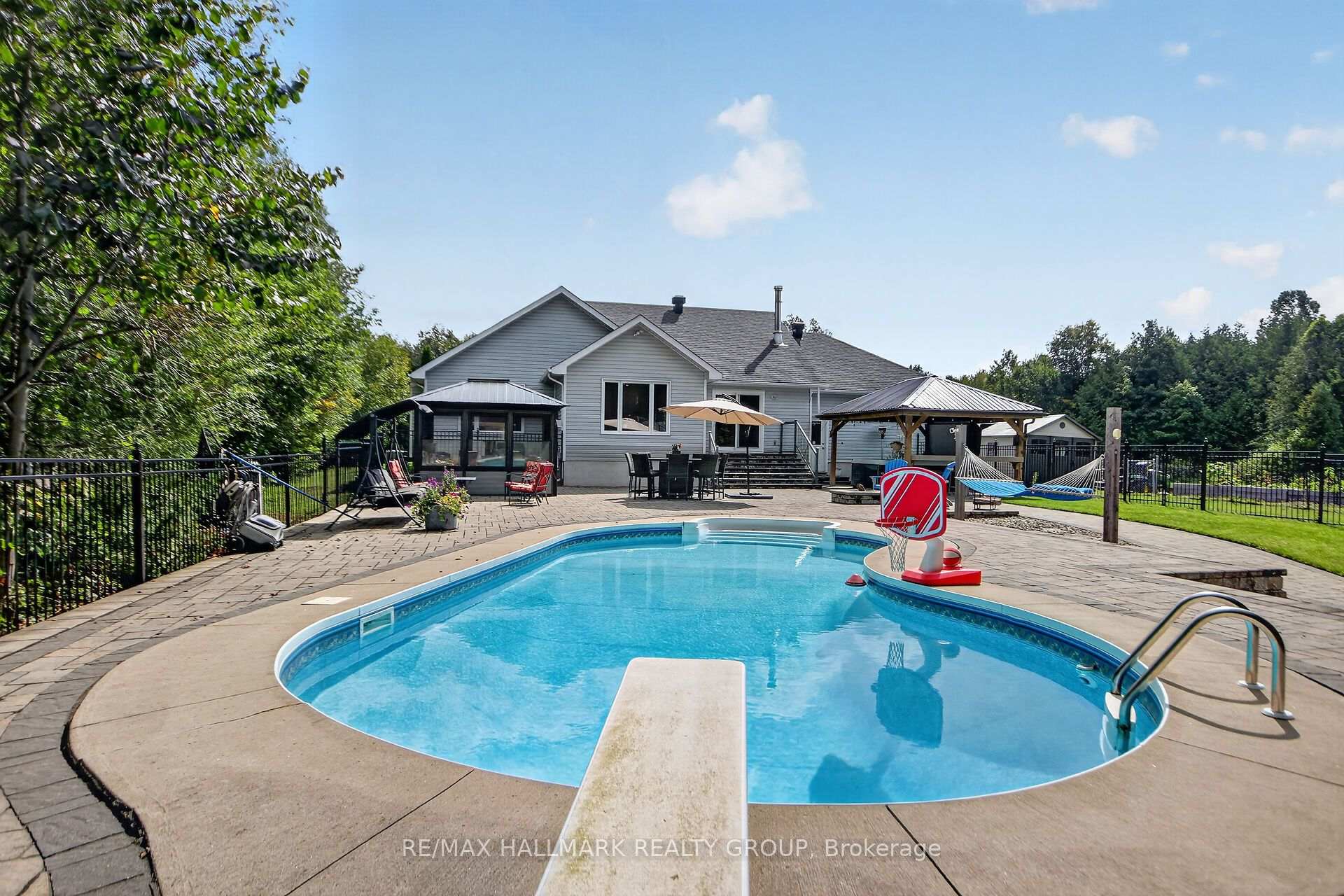 Photo 43 of 8251 Ranita Crescent, Ottawa, Osgoode Twp North of Reg Rd 6 — HOMEH