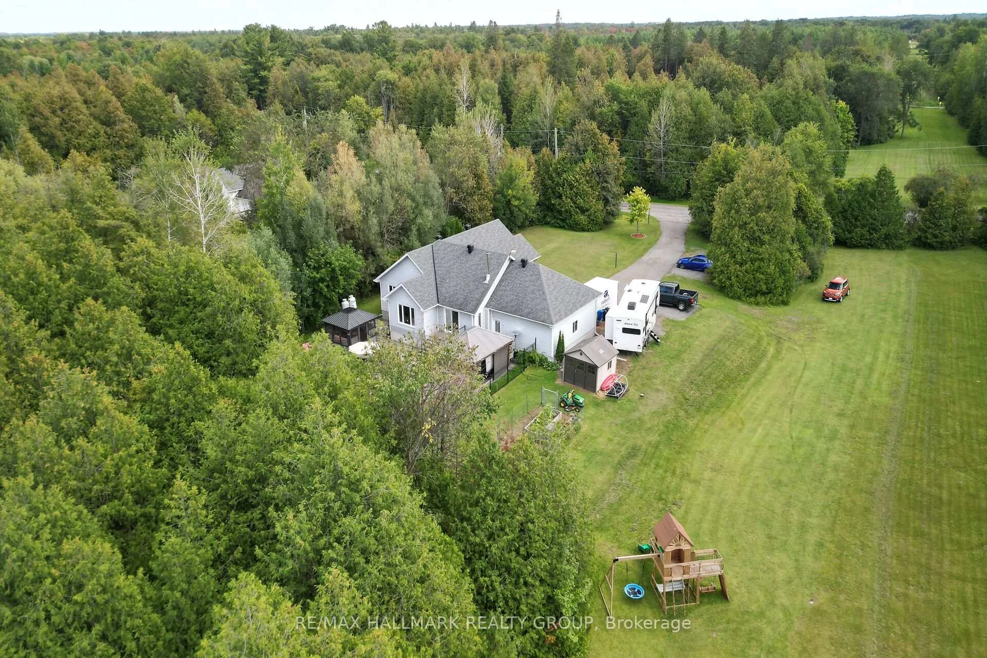 Photo 48 of 8251 Ranita Crescent, Ottawa, Osgoode Twp North of Reg Rd 6 — HOMEH
