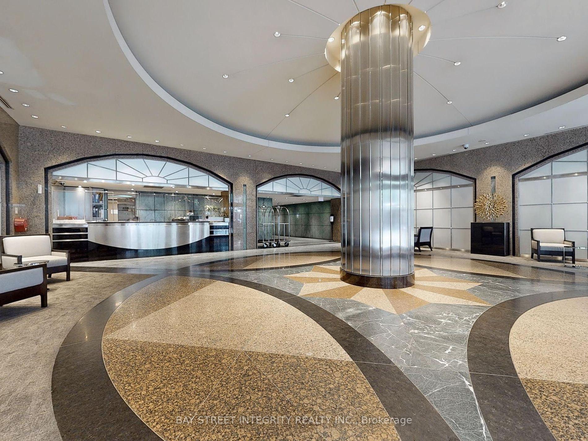 Photo 4 of Unit 917, 7 King Street E, Toronto, Church-Yonge Corridor — HOMEH