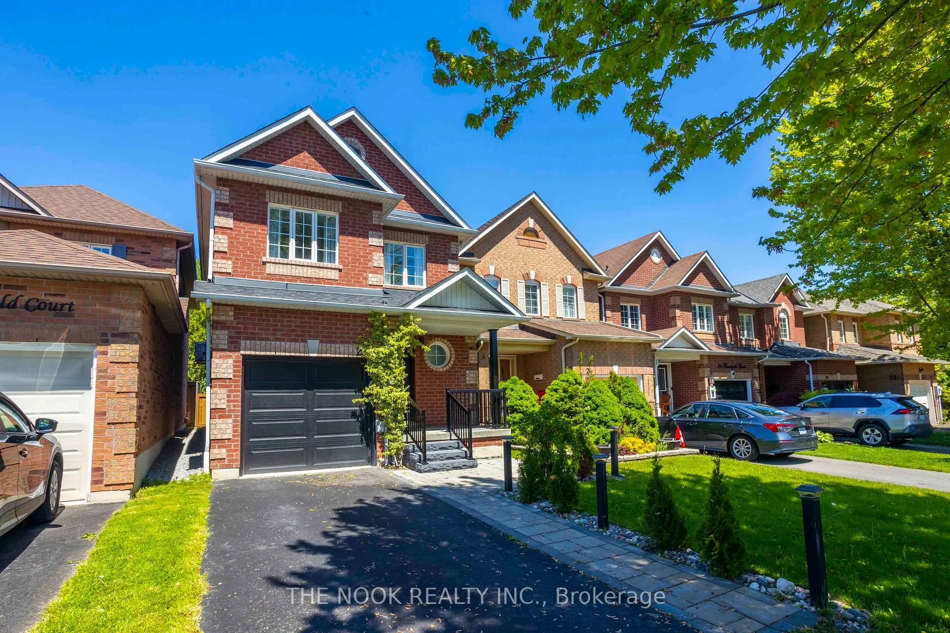 Photo 4 of 22 Threadgold Court, Whitby, Lynde Creek — HOMEH
