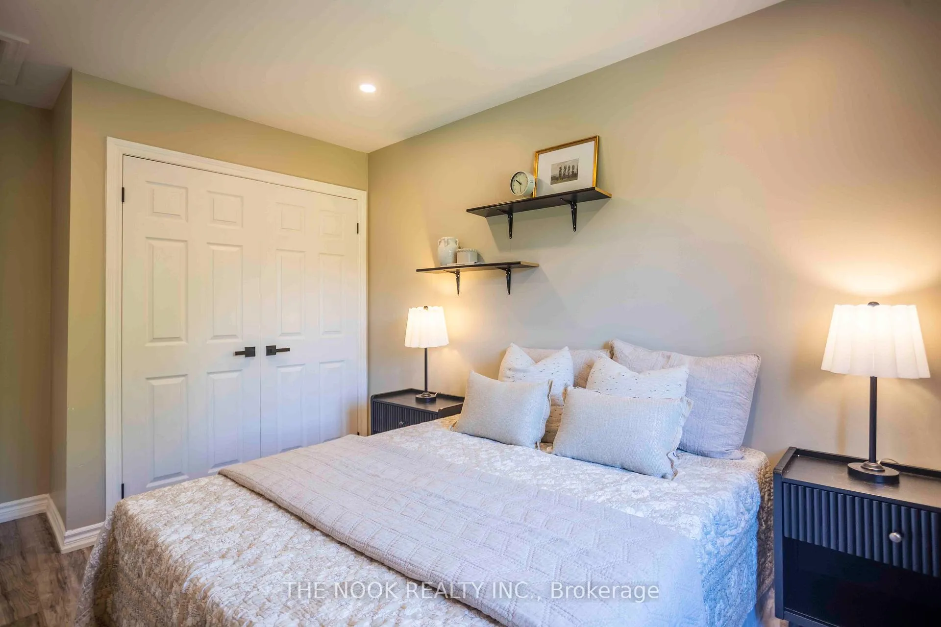Photo 34 of 22 Threadgold Court, Whitby, Lynde Creek — HOMEH