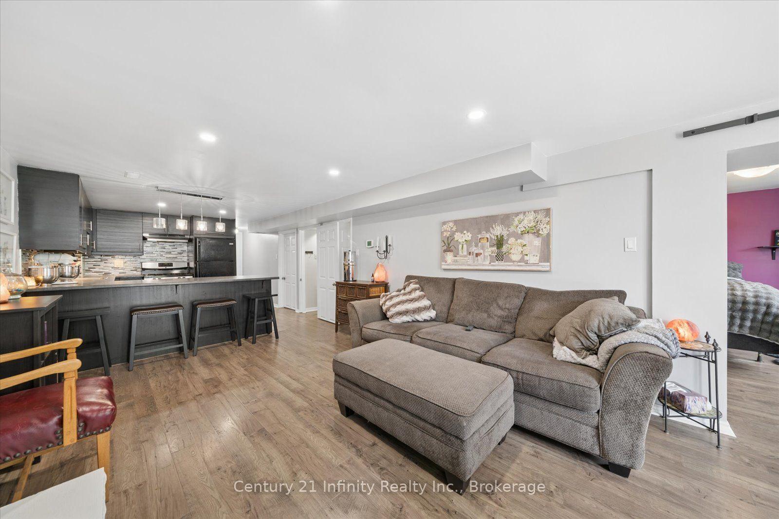 Photo 38 of 814 Lochness Crescent, Oshawa, McLaughlin — HOMEH