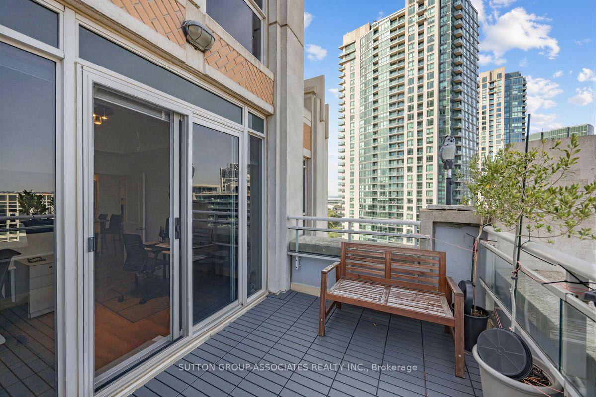 Photo 17 of Unit 1603, 628 Fleet Street, Toronto, Niagara — HOMEH