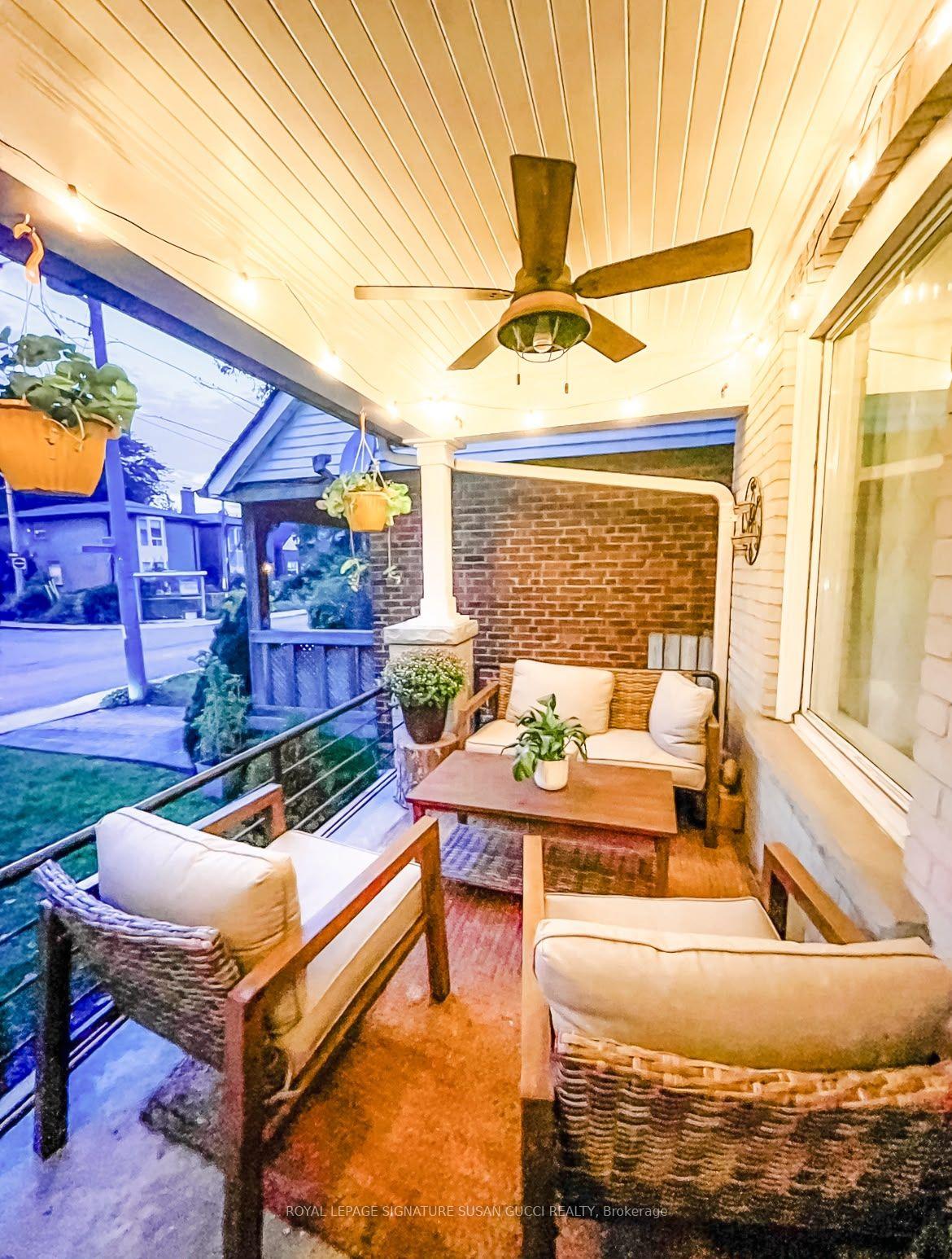 Photo 4 of 231 Chisholm Avenue, Toronto, Woodbine-Lumsden — HOMEH