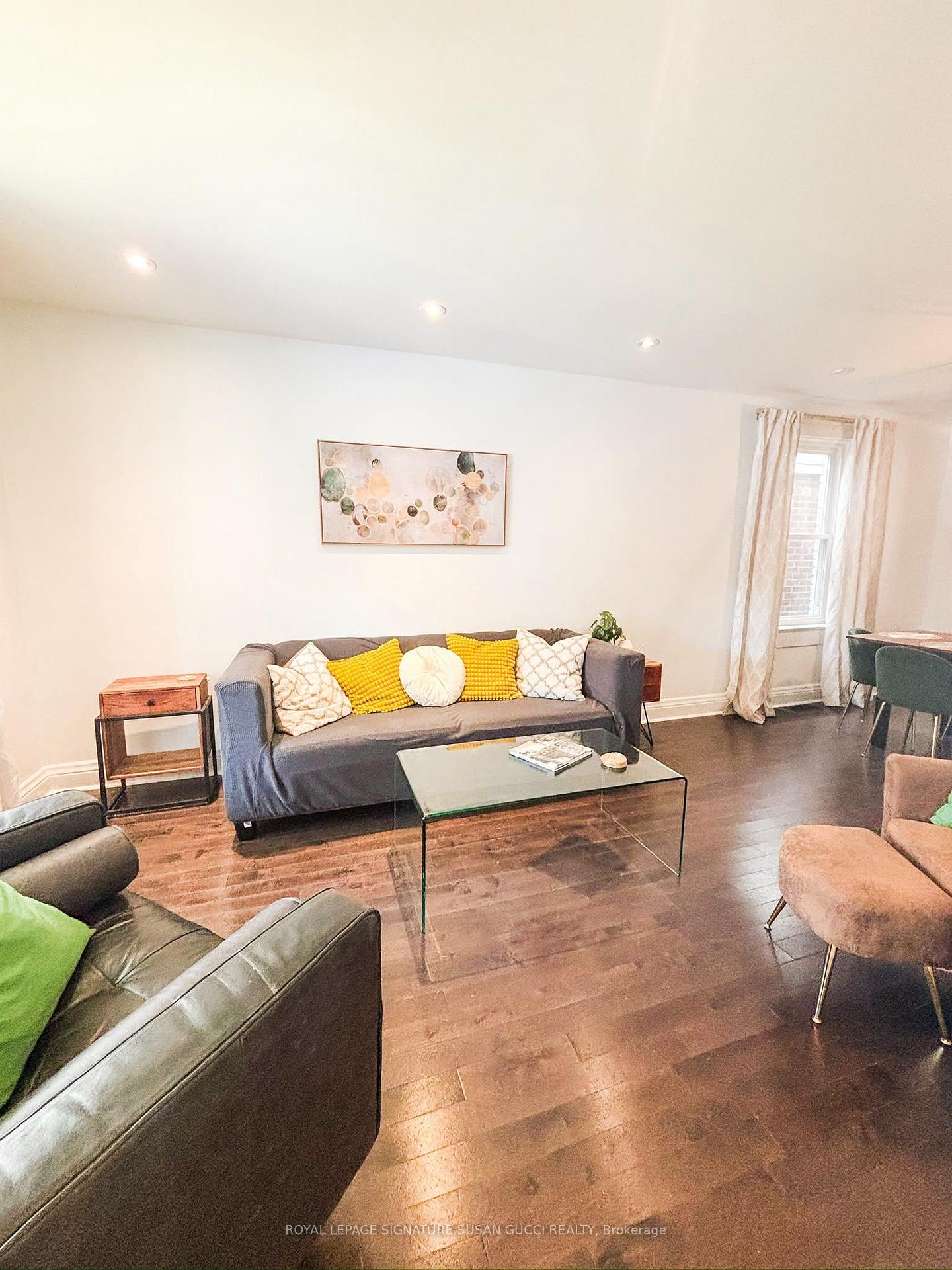 Photo 5 of 231 Chisholm Avenue, Toronto, Woodbine-Lumsden — HOMEH