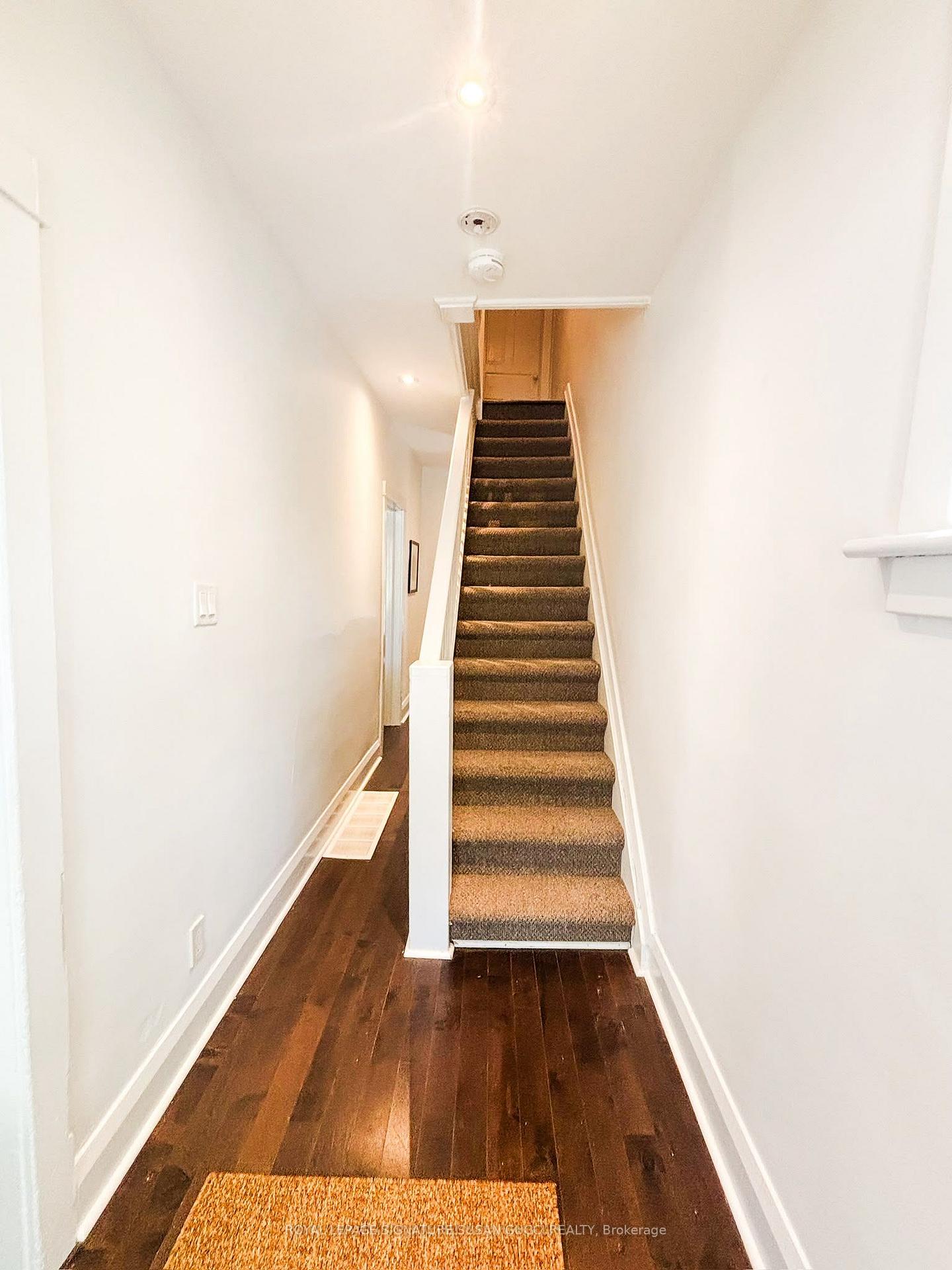 Photo 14 of 231 Chisholm Avenue, Toronto, Woodbine-Lumsden — HOMEH