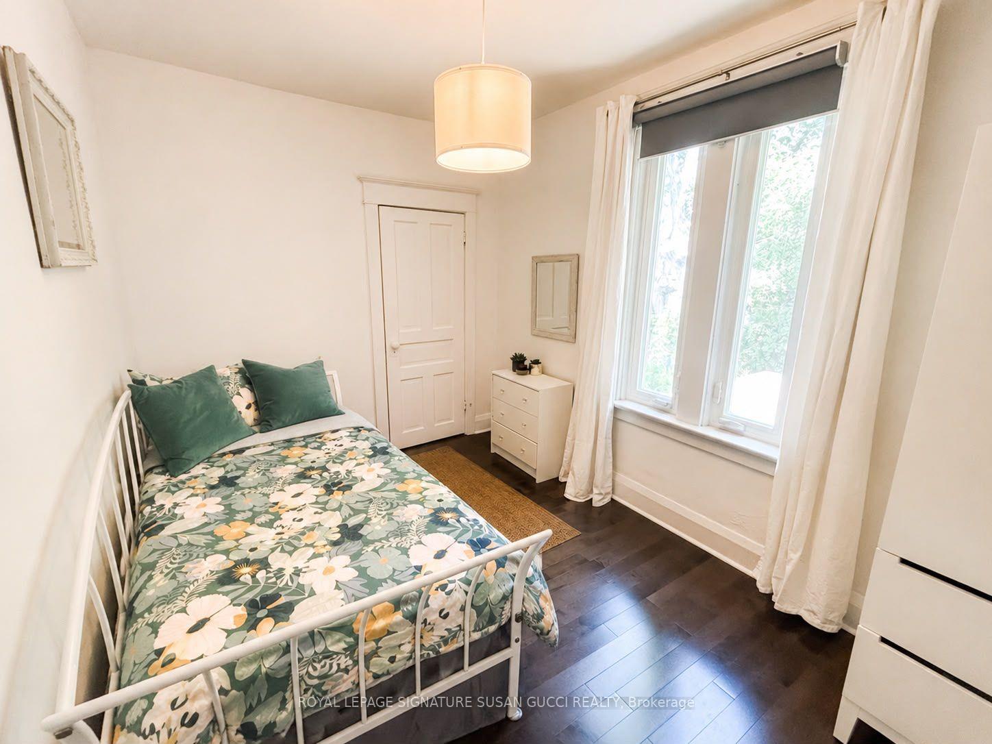 Photo 15 of 231 Chisholm Avenue, Toronto, Woodbine-Lumsden — HOMEH