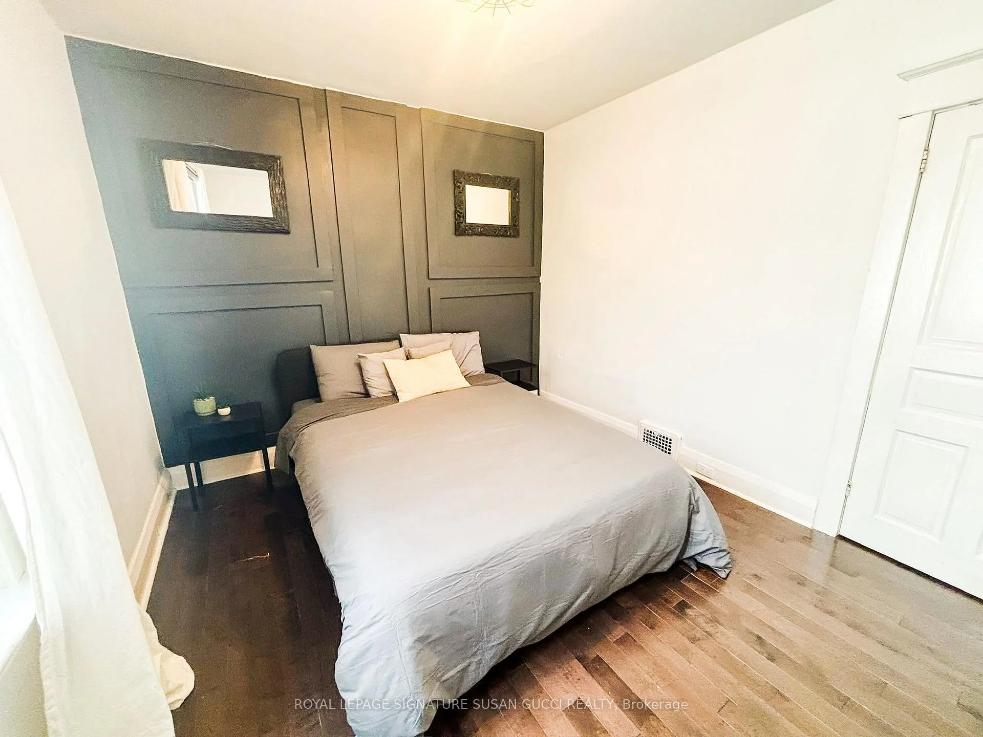 Photo 20 of 231 Chisholm Avenue, Toronto, Woodbine-Lumsden — HOMEH