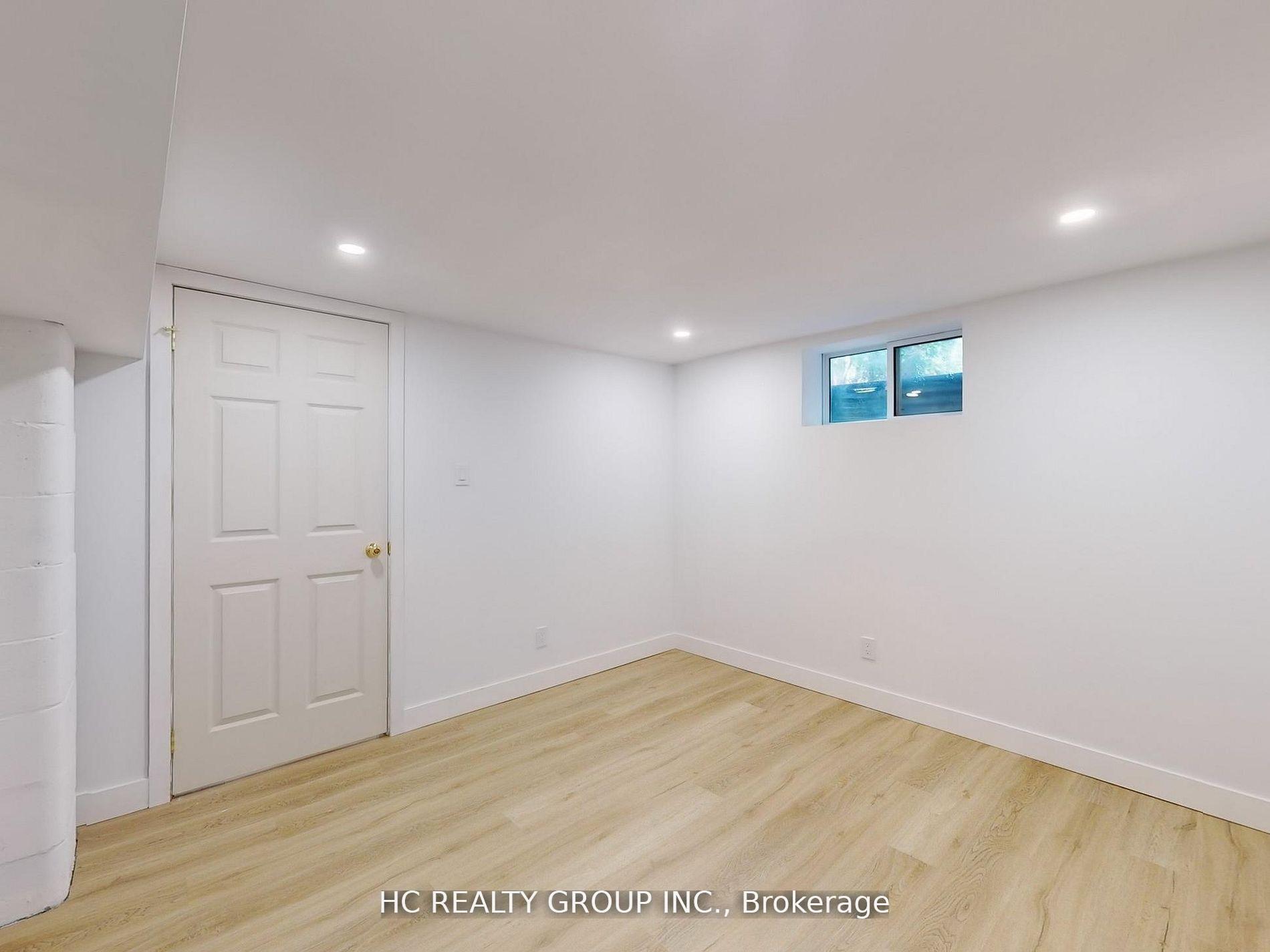 Photo 18 of 10 North Street, Barrie, Wellington — HOMEH