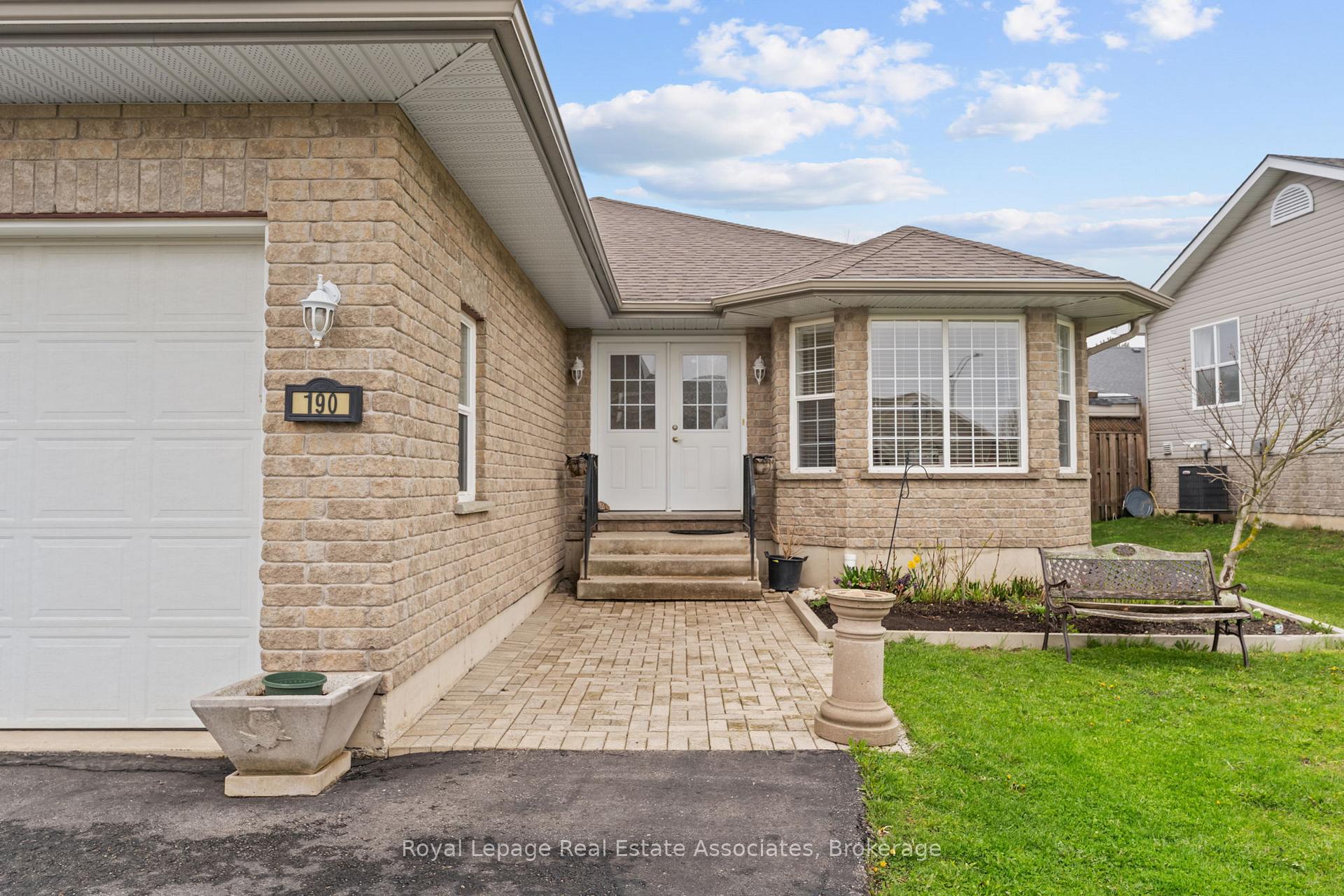 Photo 3 of 190 Sheffield Street, Southgate — HOMEH