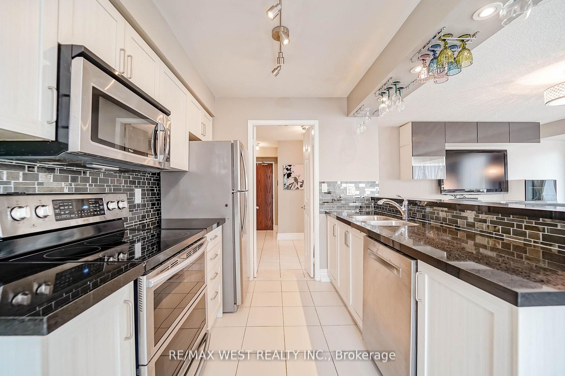 Photo 5 of Unit 309, 190 Manitoba Street, Etobicoke, Mimico — HOMEH
