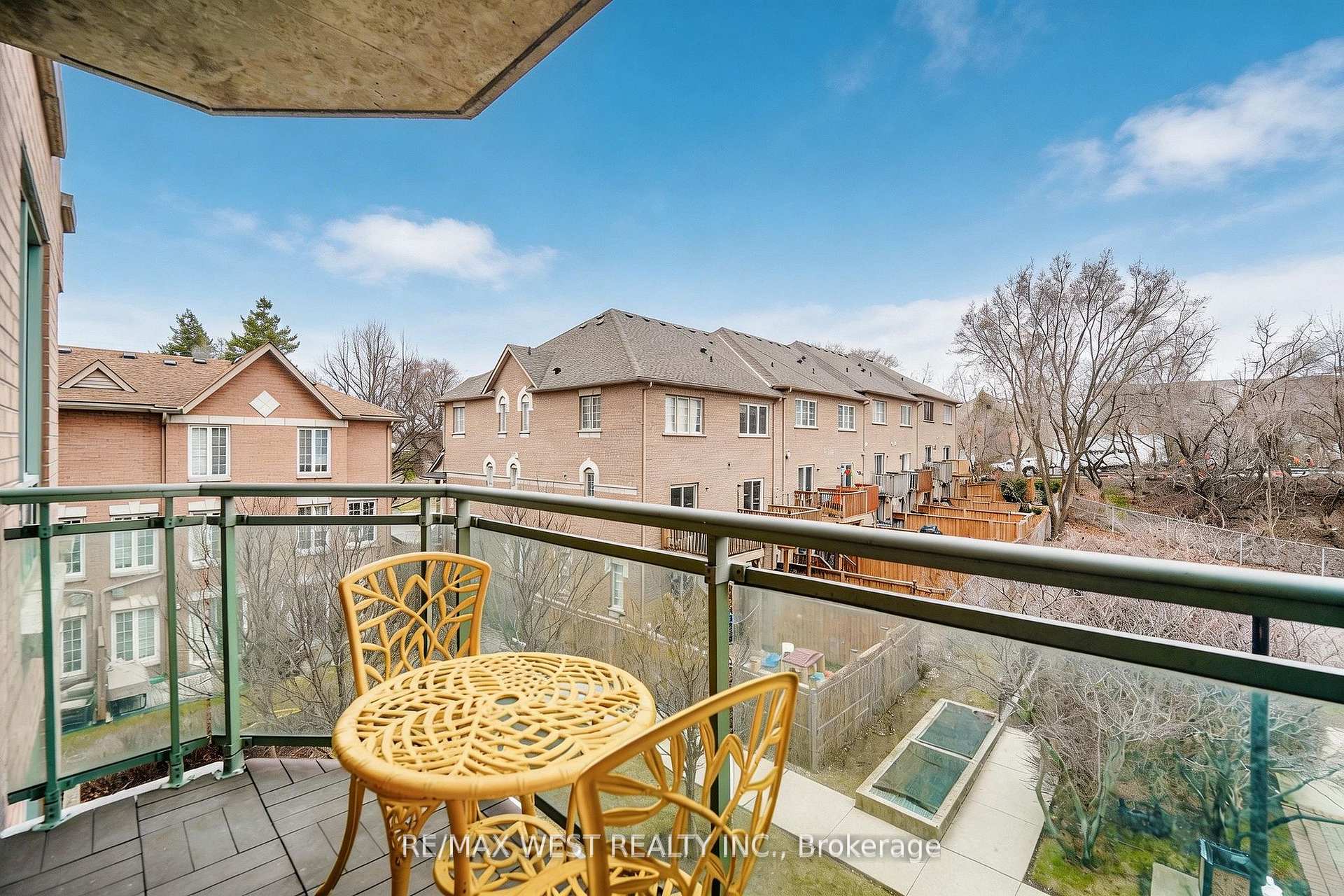 Photo 6 of Unit 309, 190 Manitoba Street, Etobicoke, Mimico — HOMEH