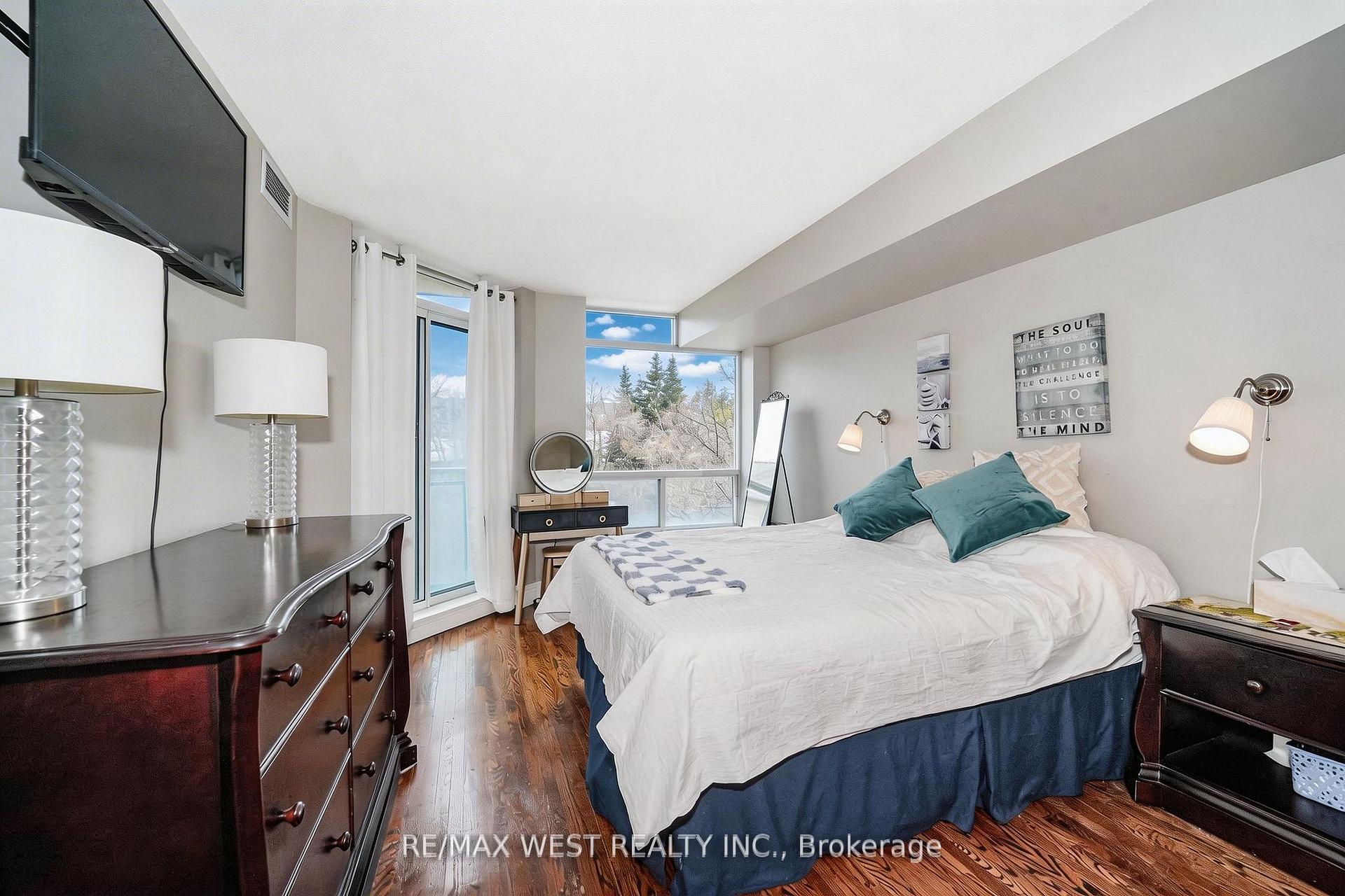 Photo 7 of Unit 309, 190 Manitoba Street, Etobicoke, Mimico — HOMEH
